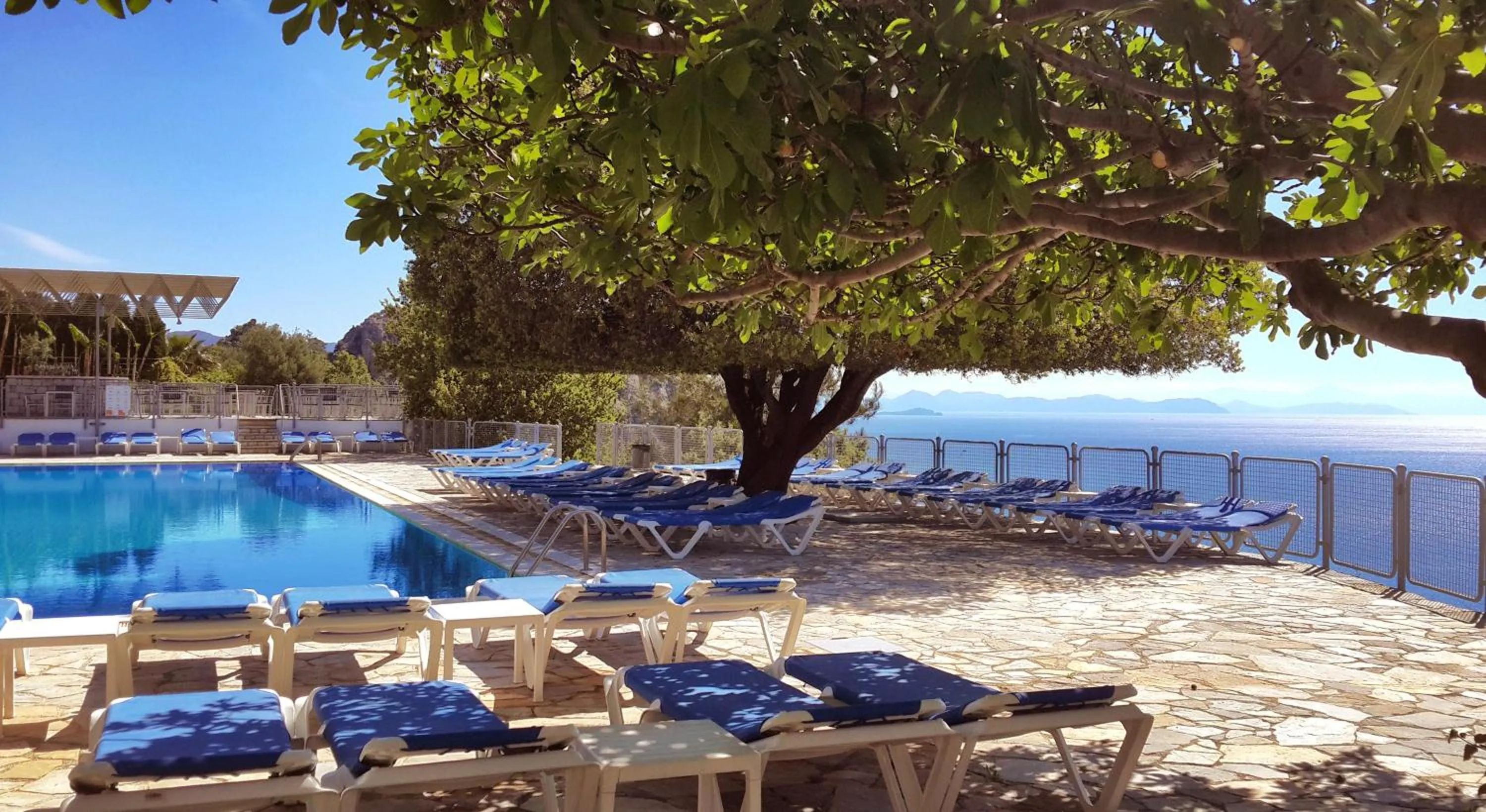 Swimming pool in Loryma Resort Hotel