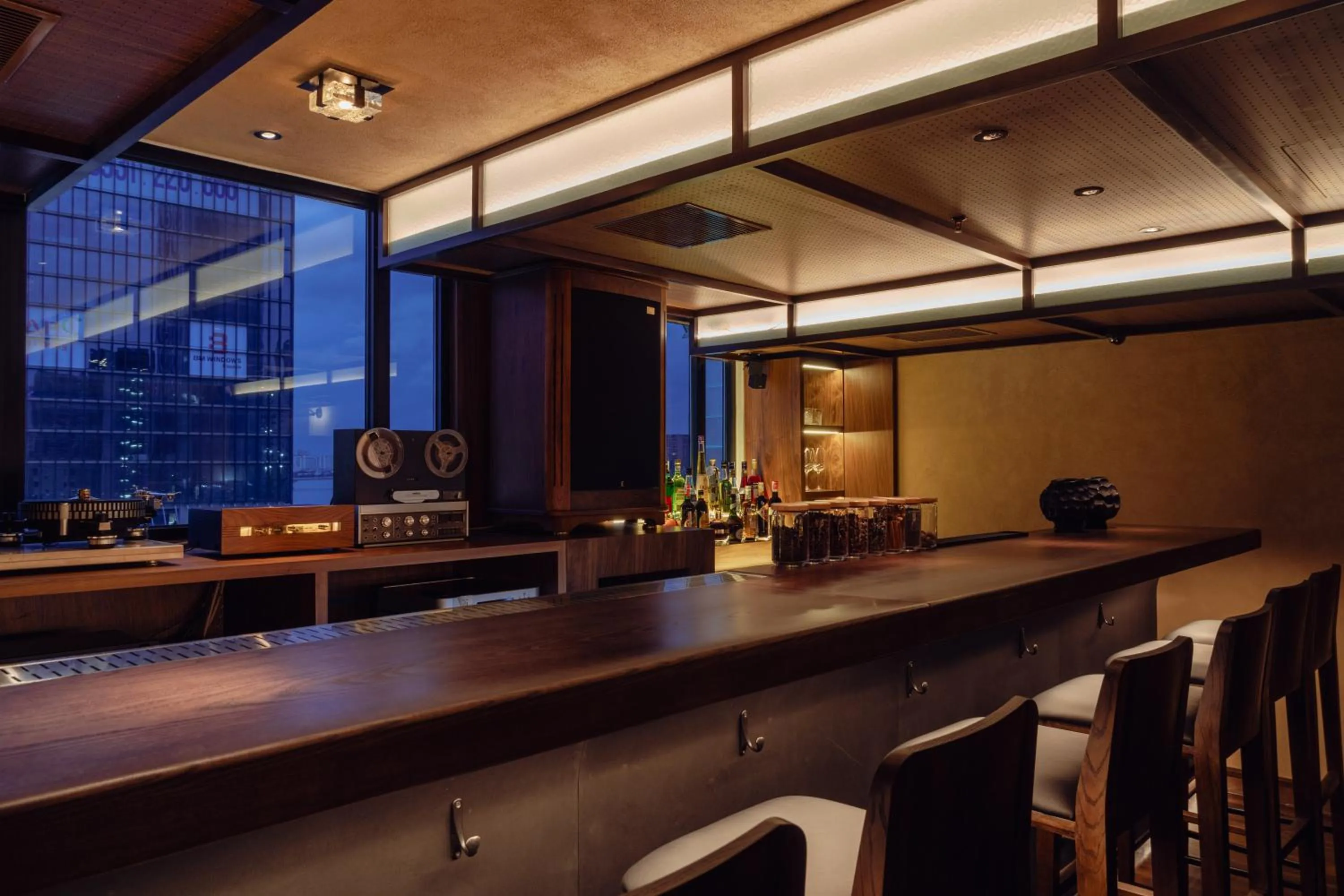 Restaurant/places to eat in Suzu Saigon - A Boutique Hotel