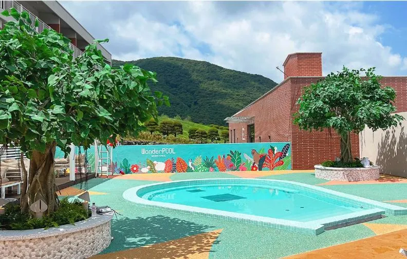 Swimming pool in Belle Fore Resort