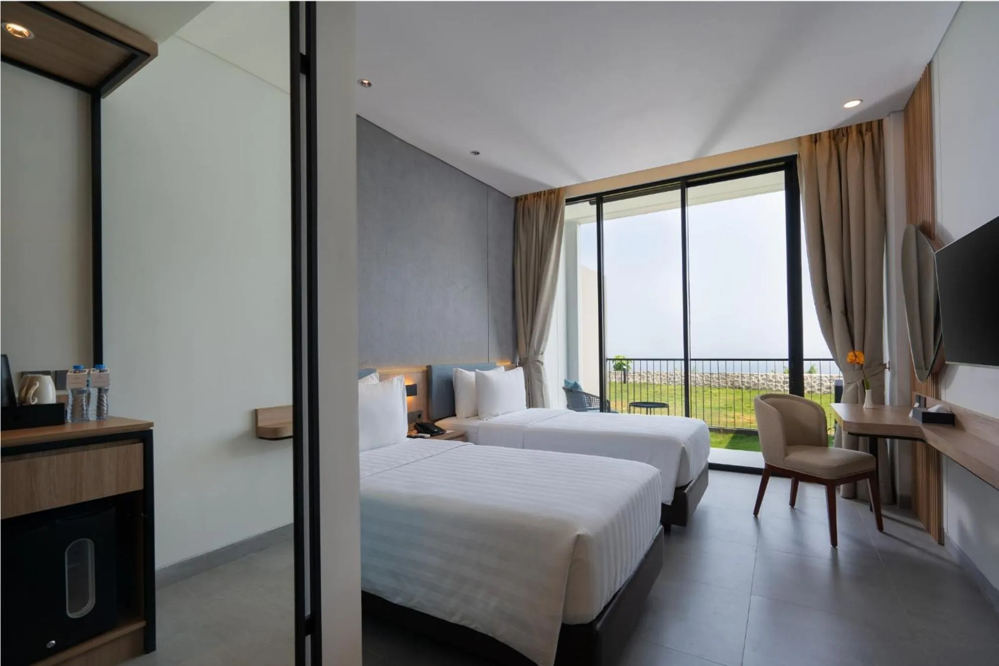 Bed in Laska Hotel & Resort Ciletuh