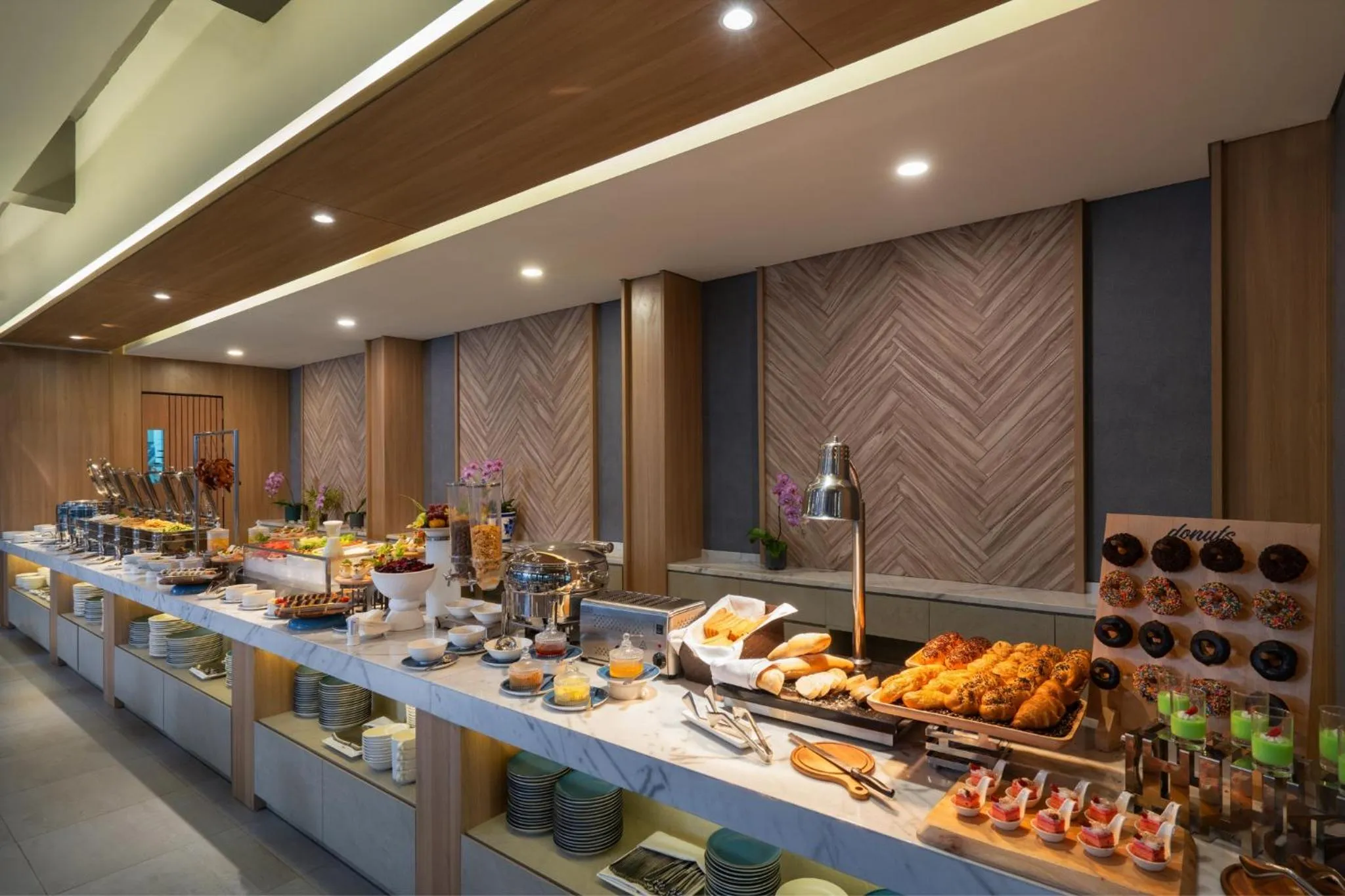 Restaurant/places to eat in Laska Hotel & Resort Ciletuh