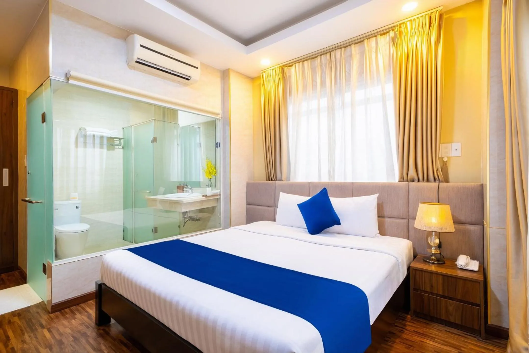 Bedroom, Bed in Sandals Hotel