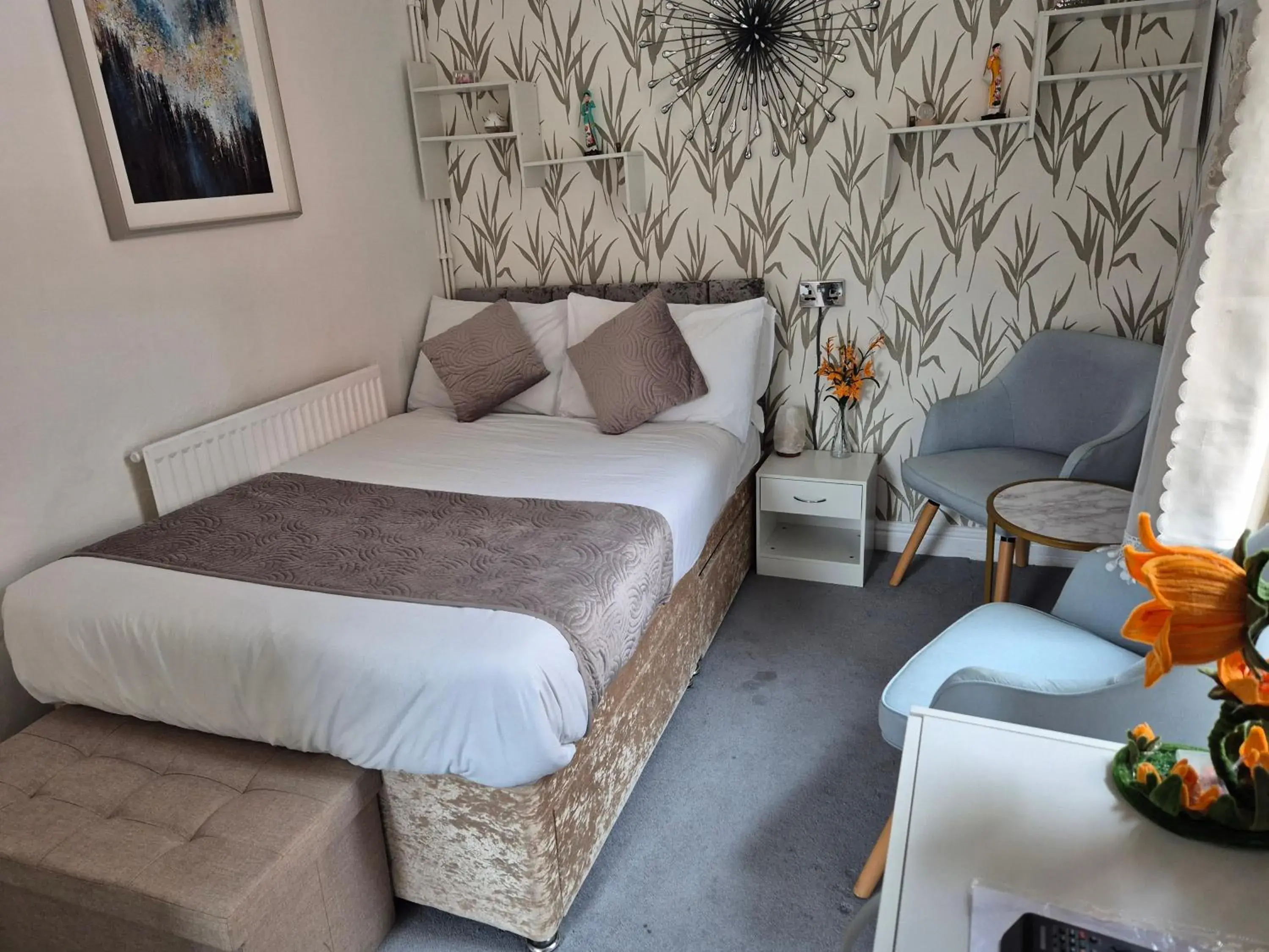 Double Room with Private Bathroom in Glendor Hotel Double Room with Private Bathroom in Glendor Hotel
