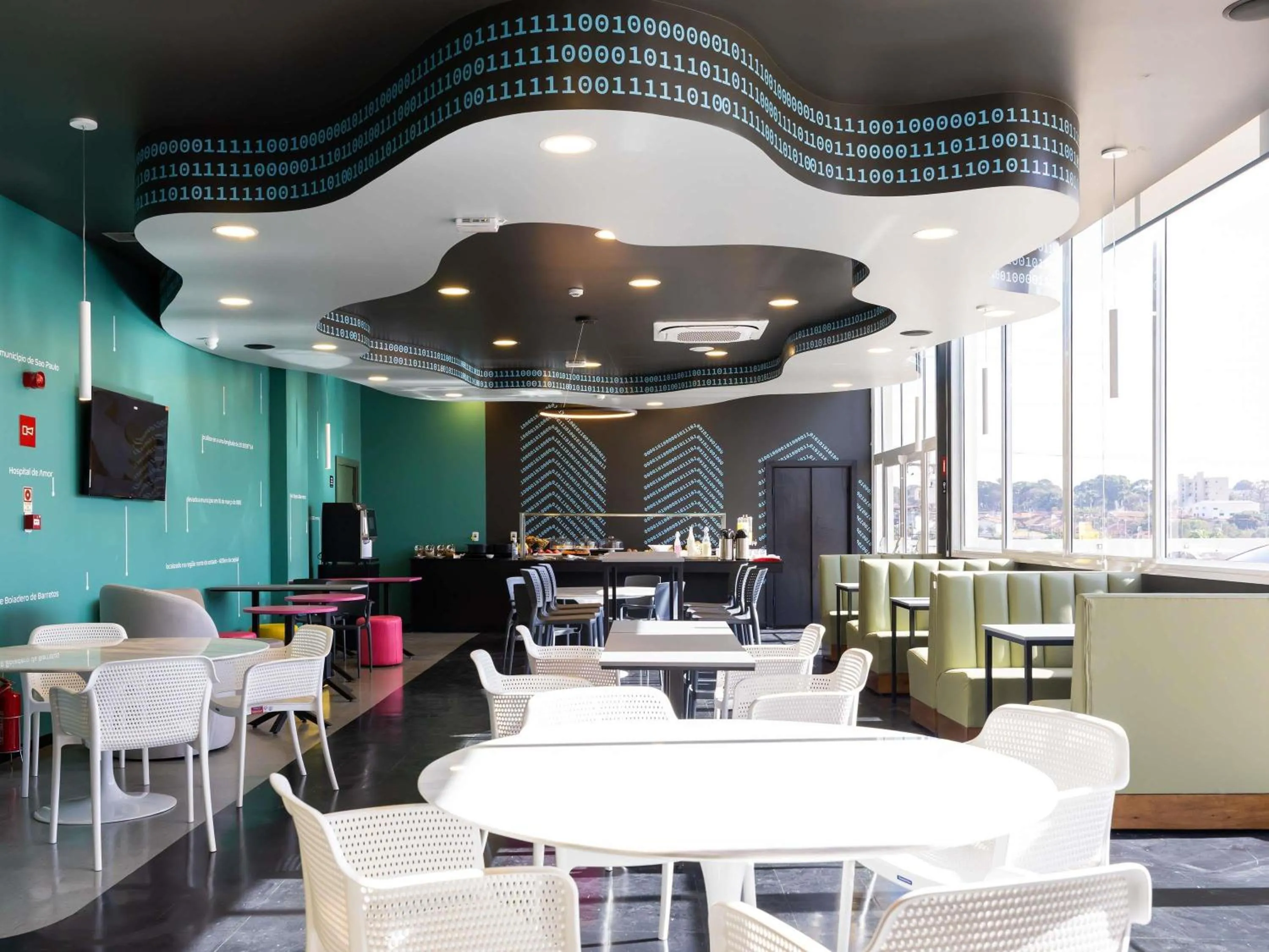 Restaurant/places to eat in Ibis Styles Barretos