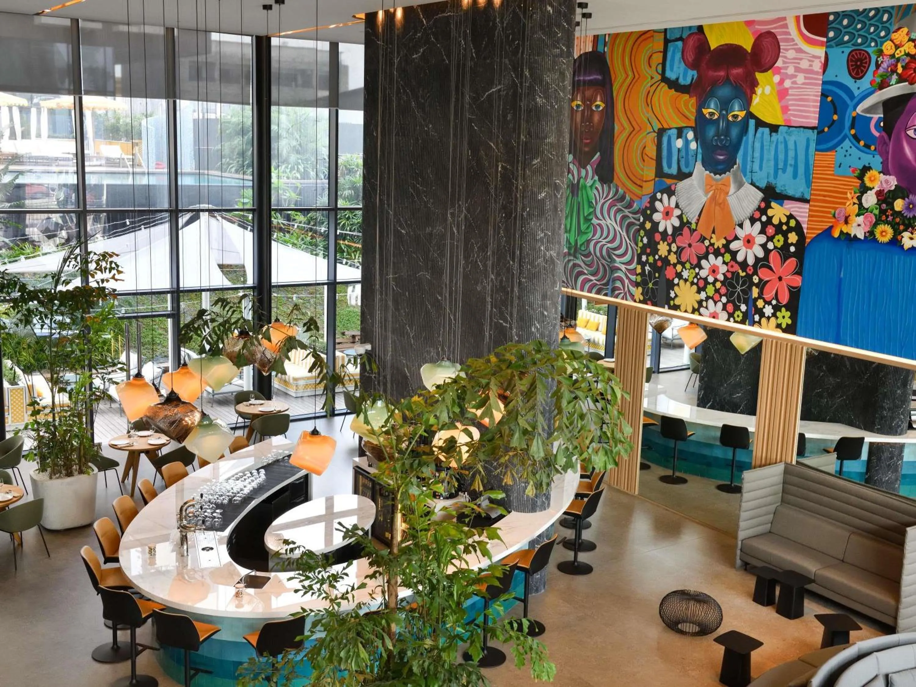 Lounge or bar in Novotel Abidjan Marcory