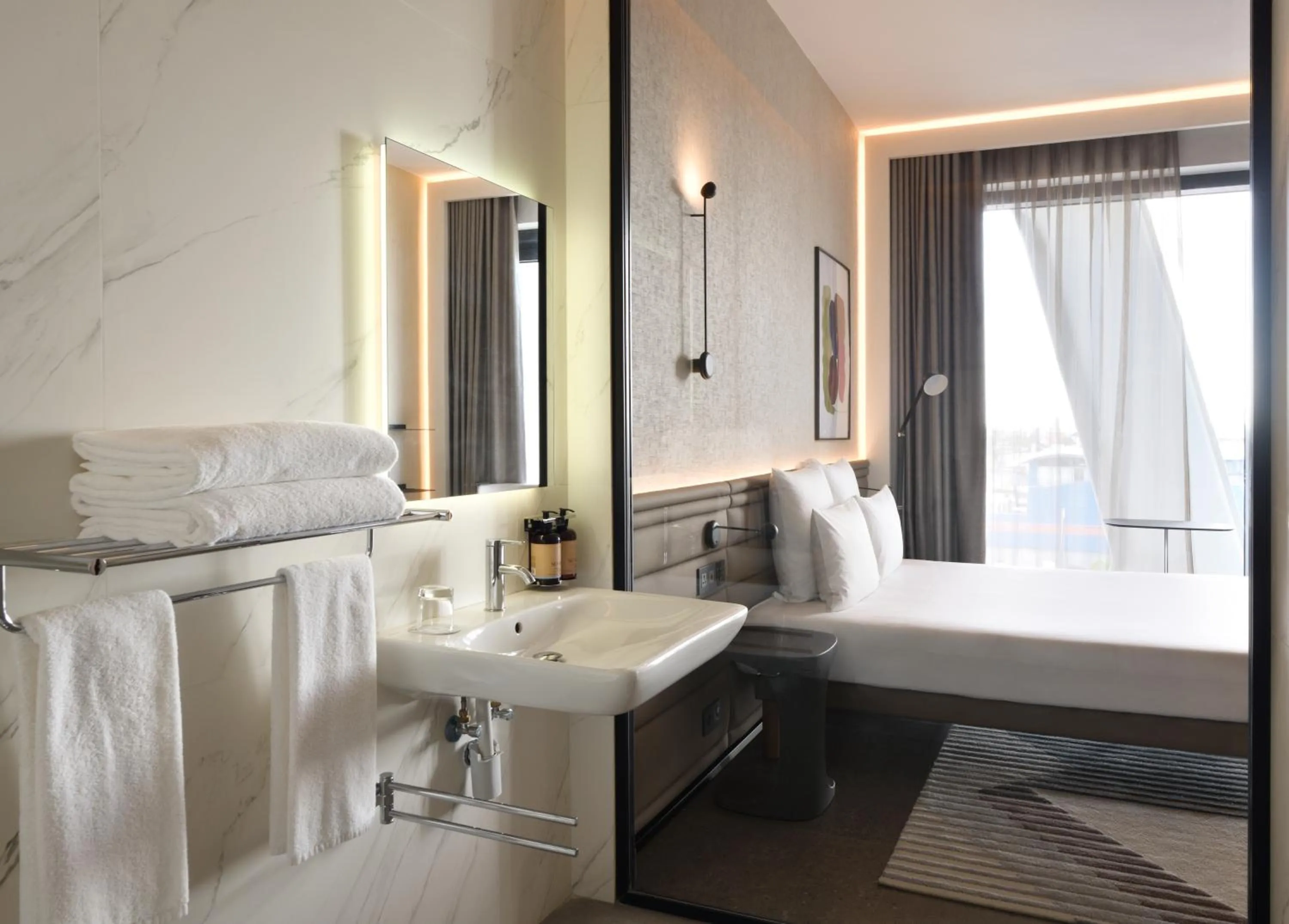 Bed in Novotel Abidjan Marcory