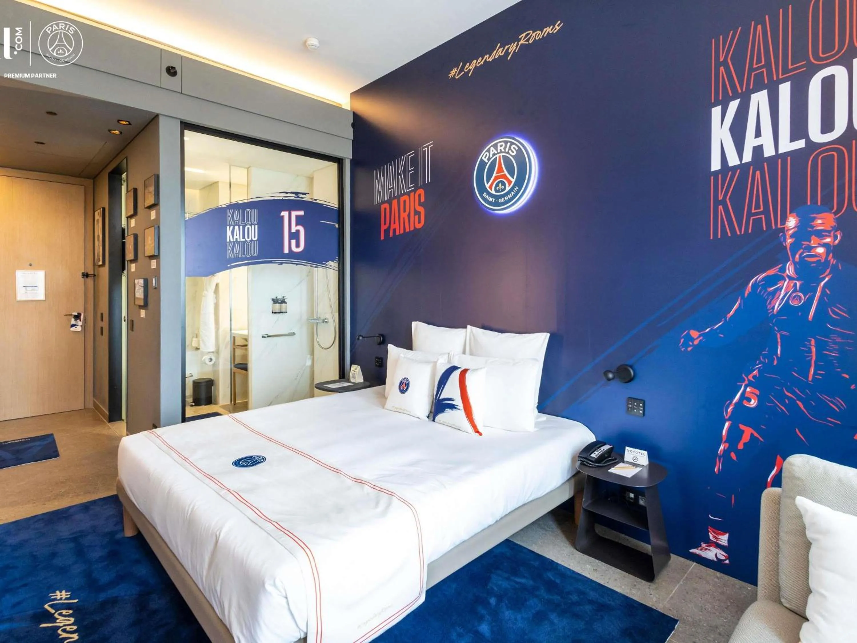 Bedroom, Bed in Novotel Abidjan Marcory