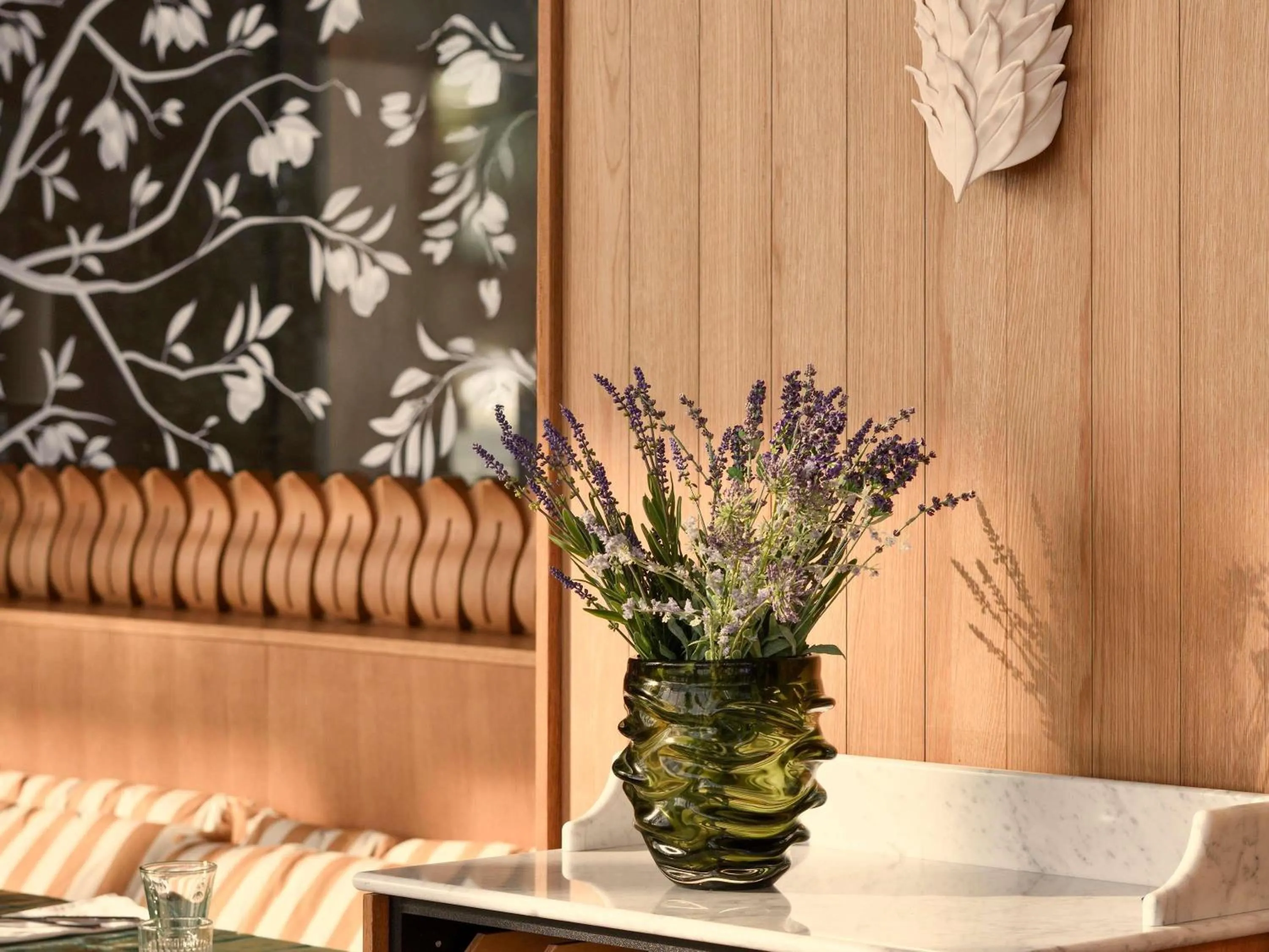 Restaurant/places to eat in Novotel Abidjan Marcory