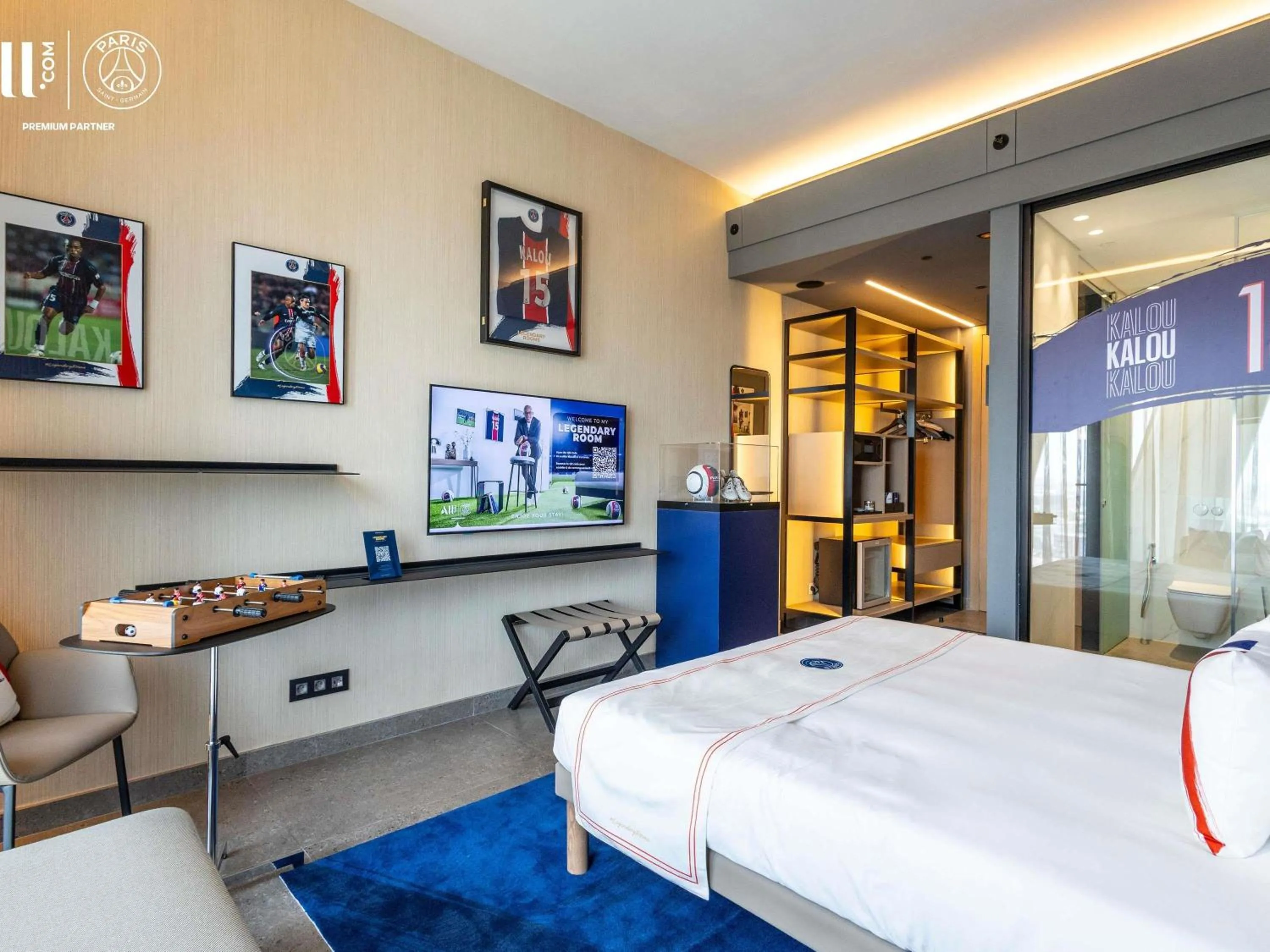 Bedroom, Bed in Novotel Abidjan Marcory
