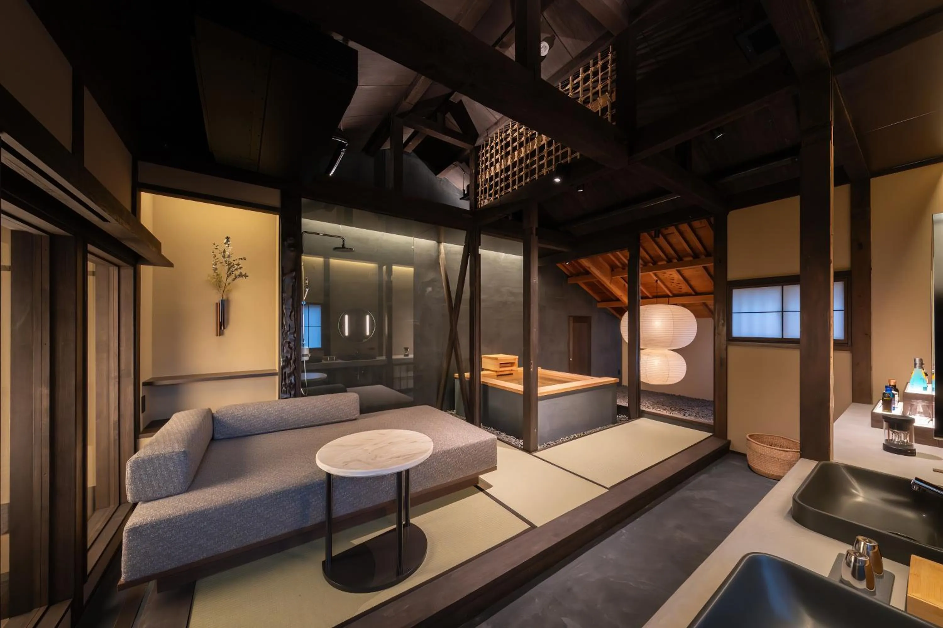 Bed in Nazuna Kyoto Higashi Honganji