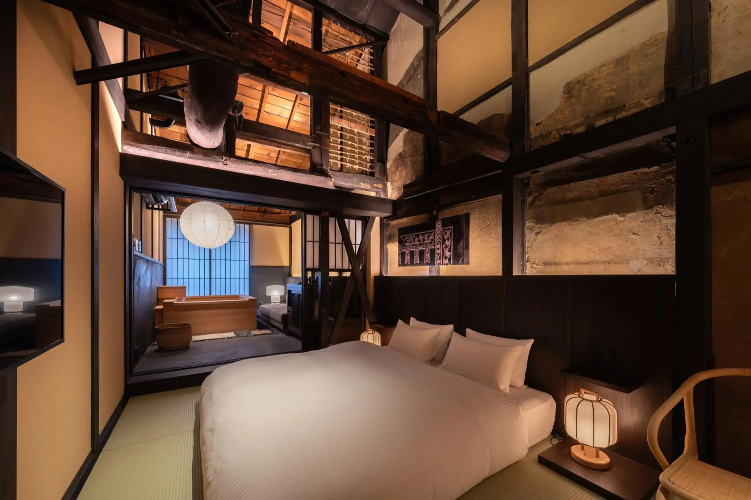 Bed in Nazuna Kyoto Higashi Honganji Bed in Nazuna Kyoto Higashi Honganji