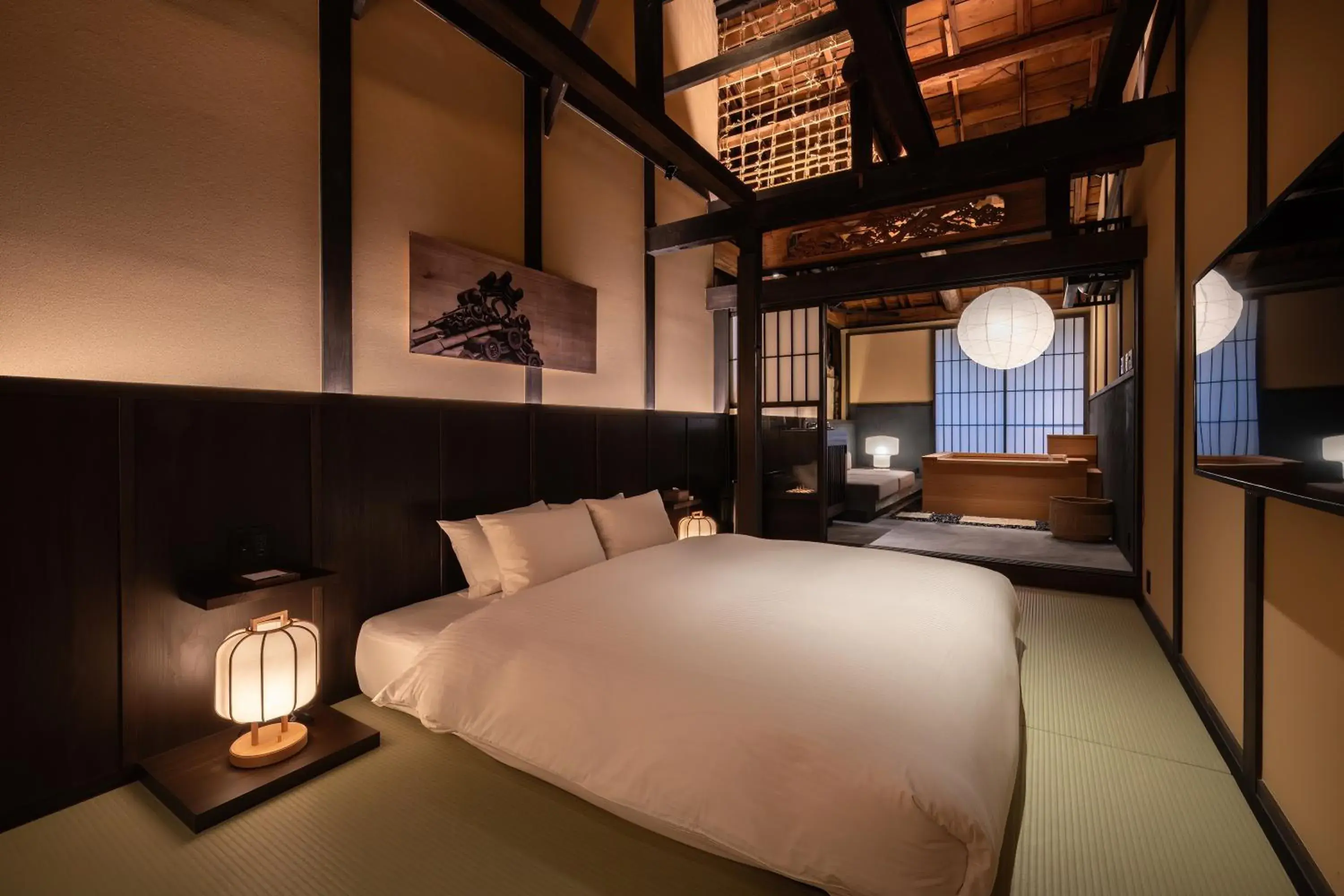 Bed in Nazuna Kyoto Higashi Honganji Bed in Nazuna Kyoto Higashi Honganji