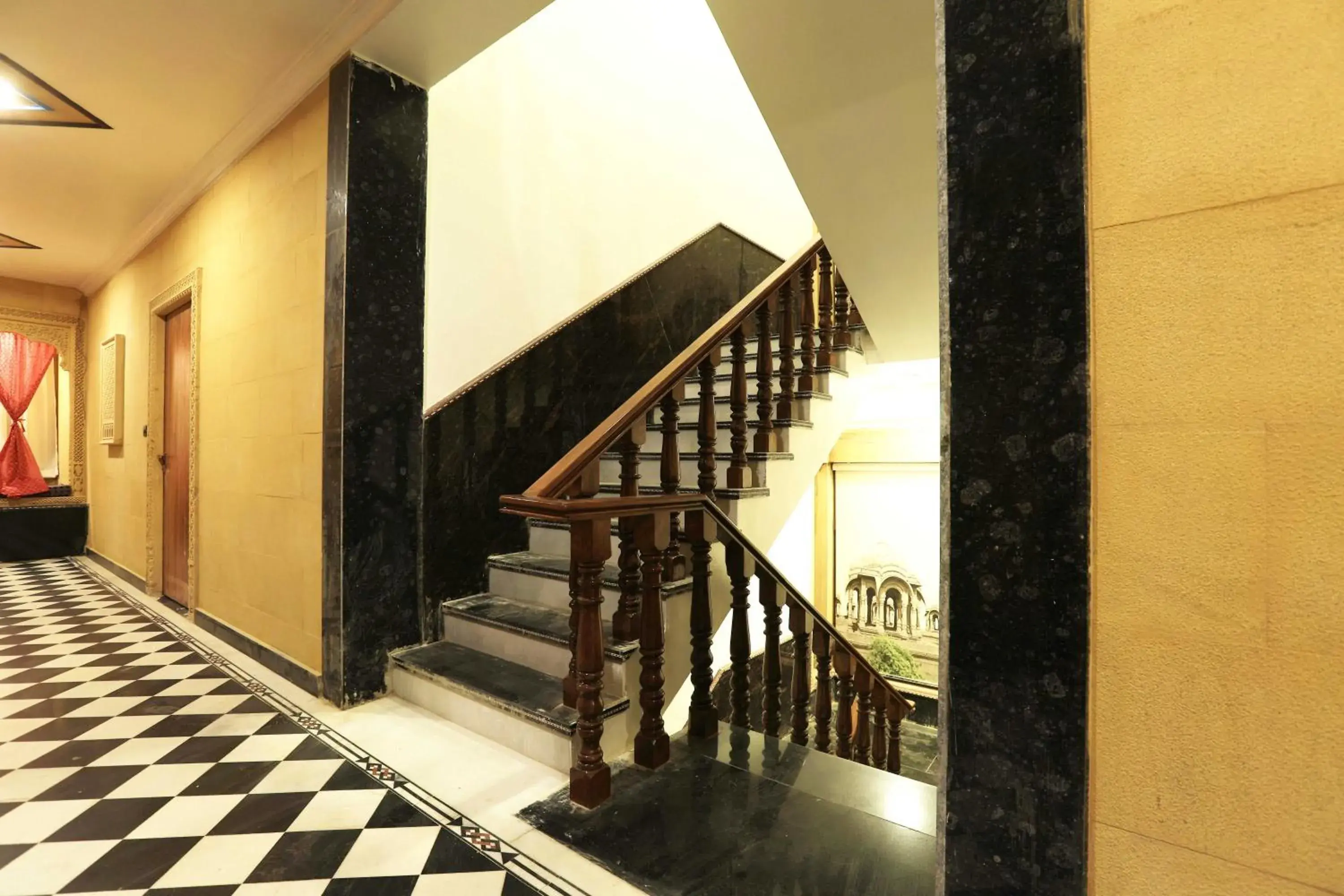 Facade/entrance in Hotel Golden Signature Facade/entrance in Hotel Golden Signature