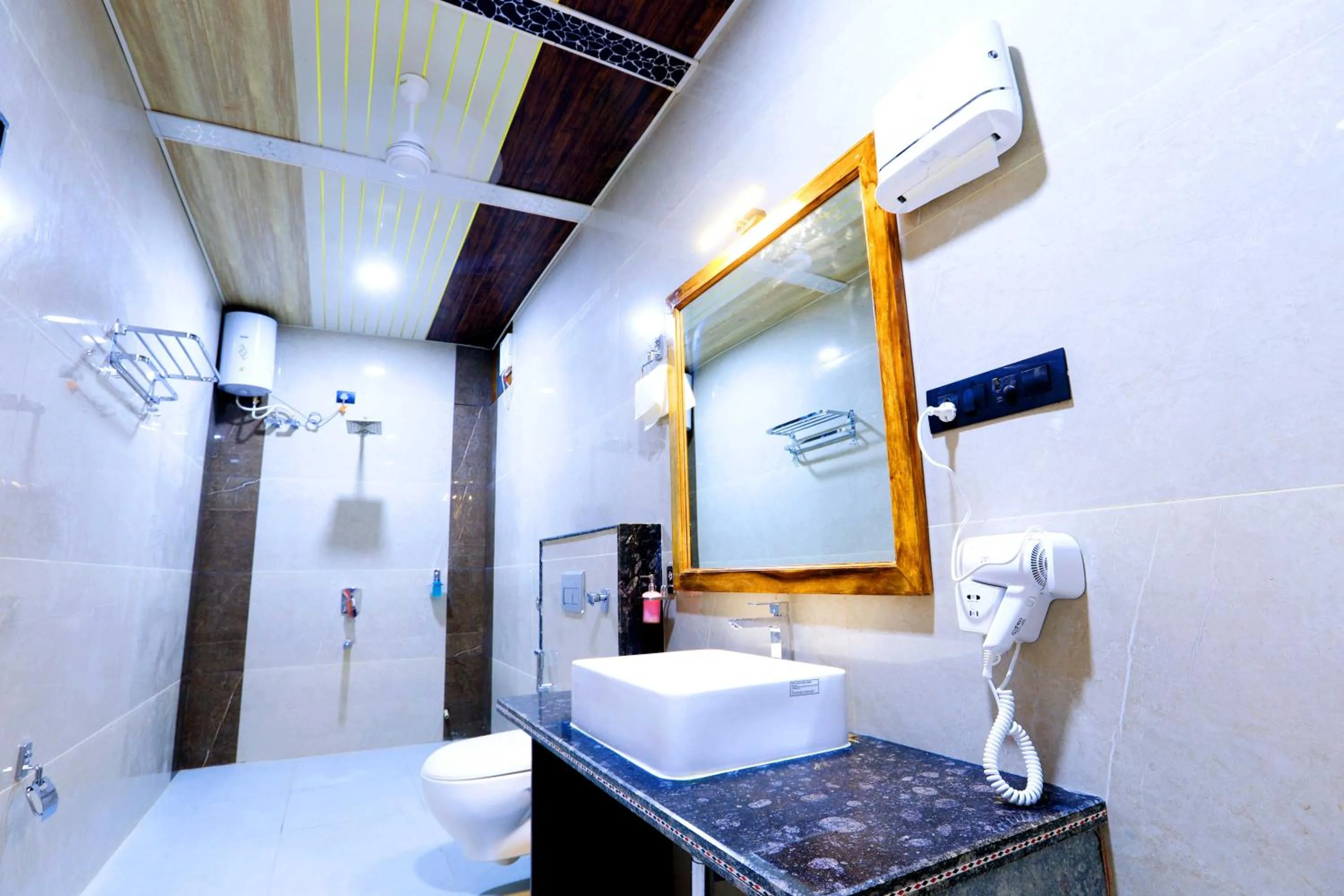 Bathroom in Hotel Golden Signature