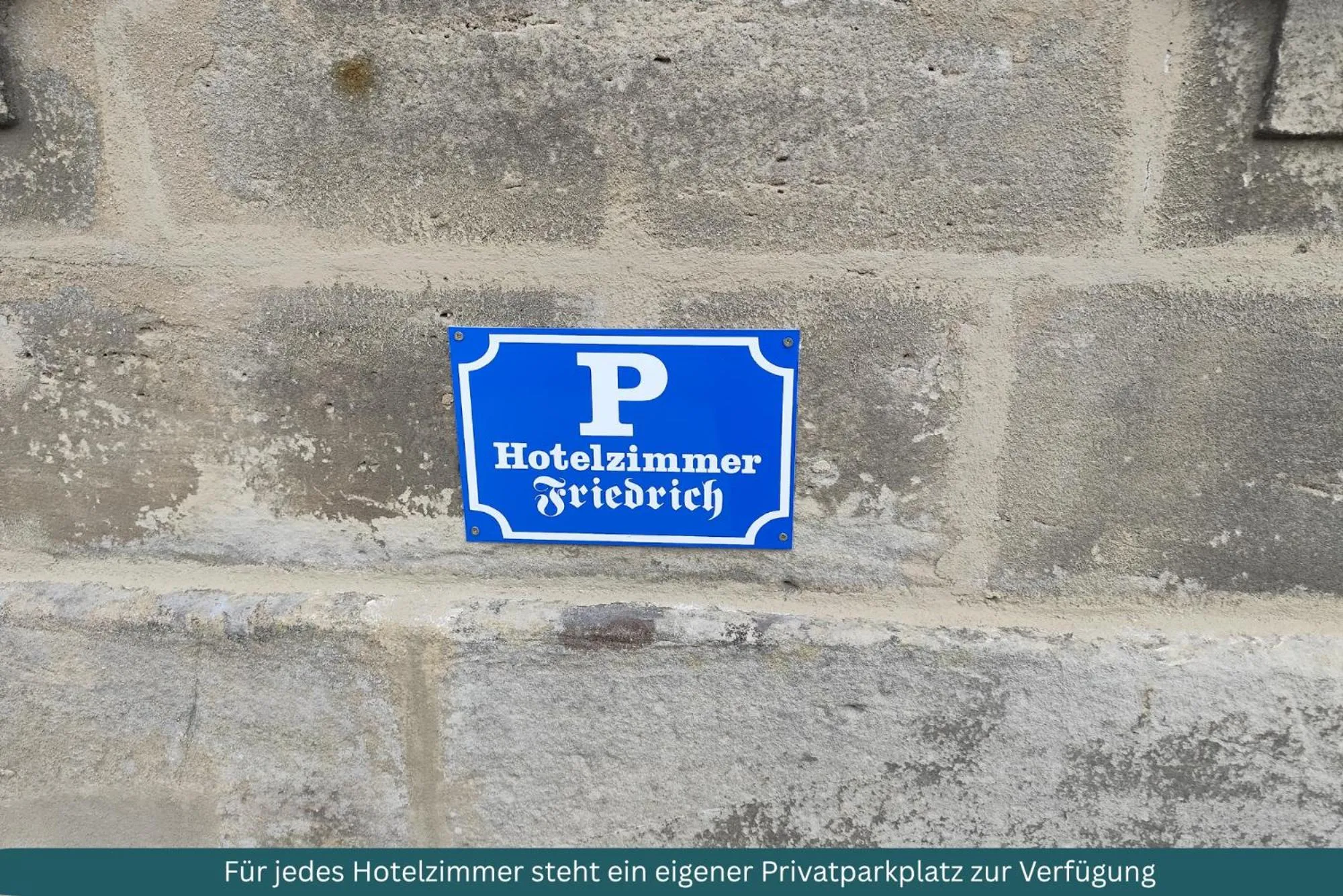 Facility for disabled guests in Schloss Hotel Colmdorf