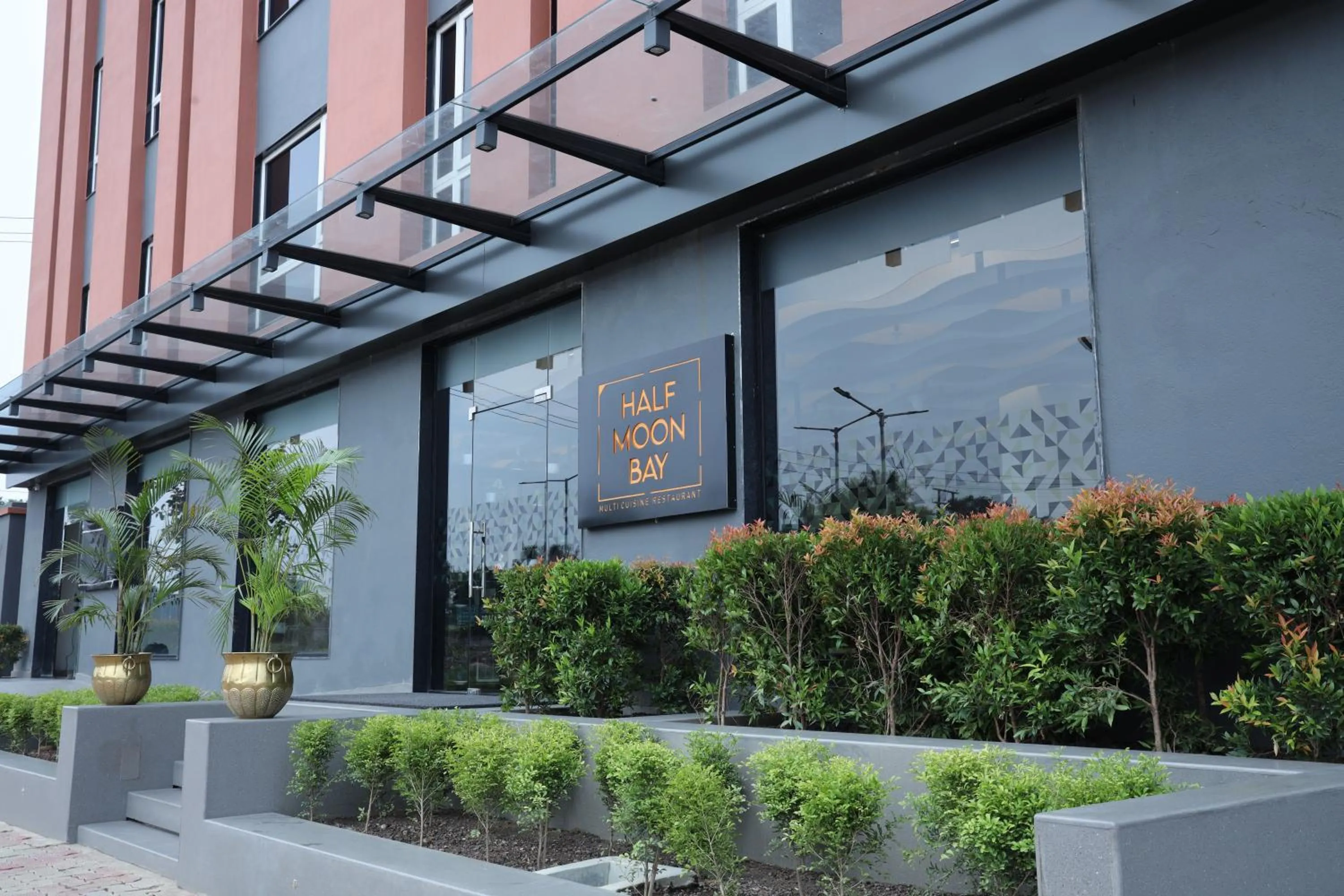 Facade/entrance in The Citi Residenci Hotel, Banskopa