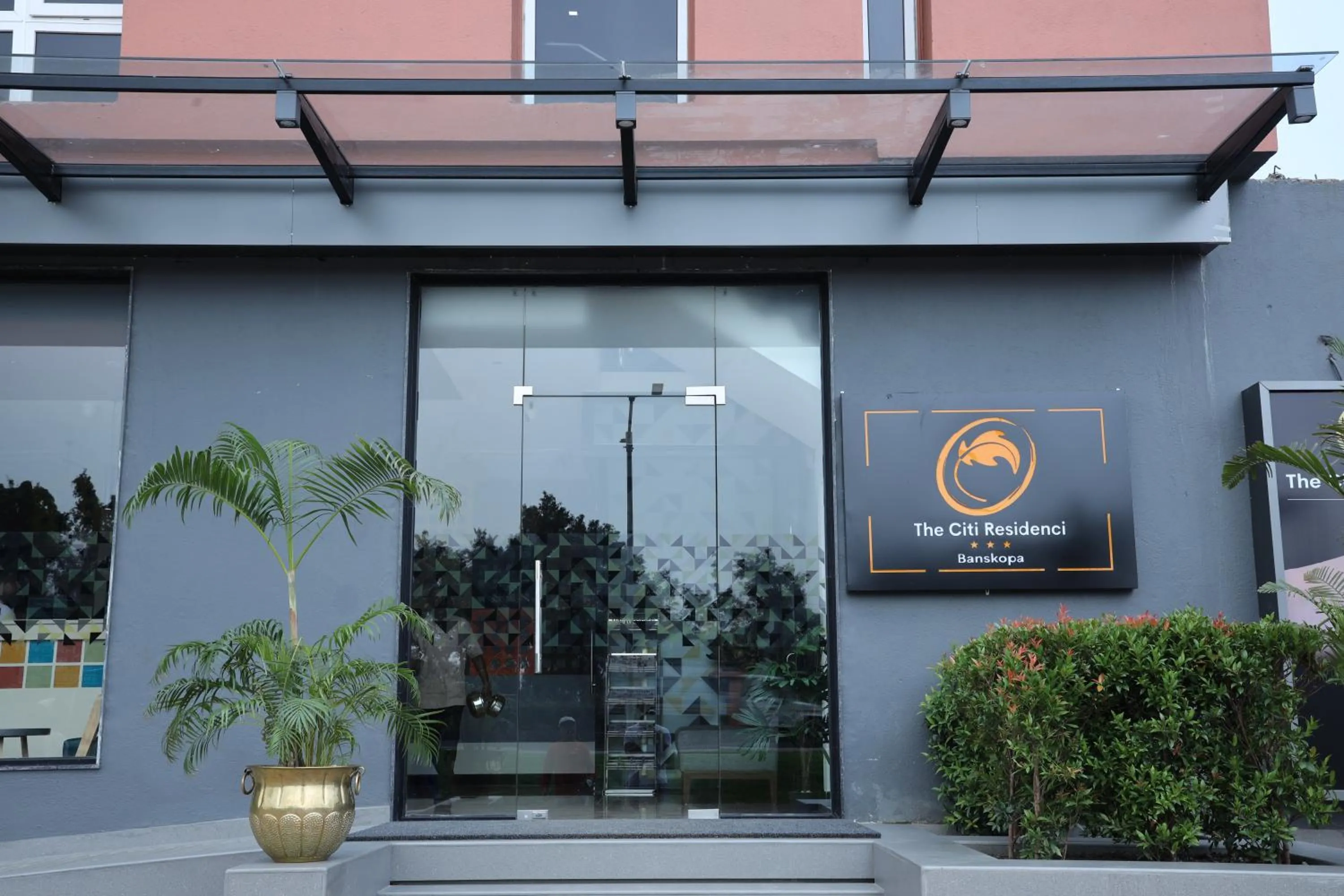 Facade/entrance in The Citi Residenci Hotel, Banskopa