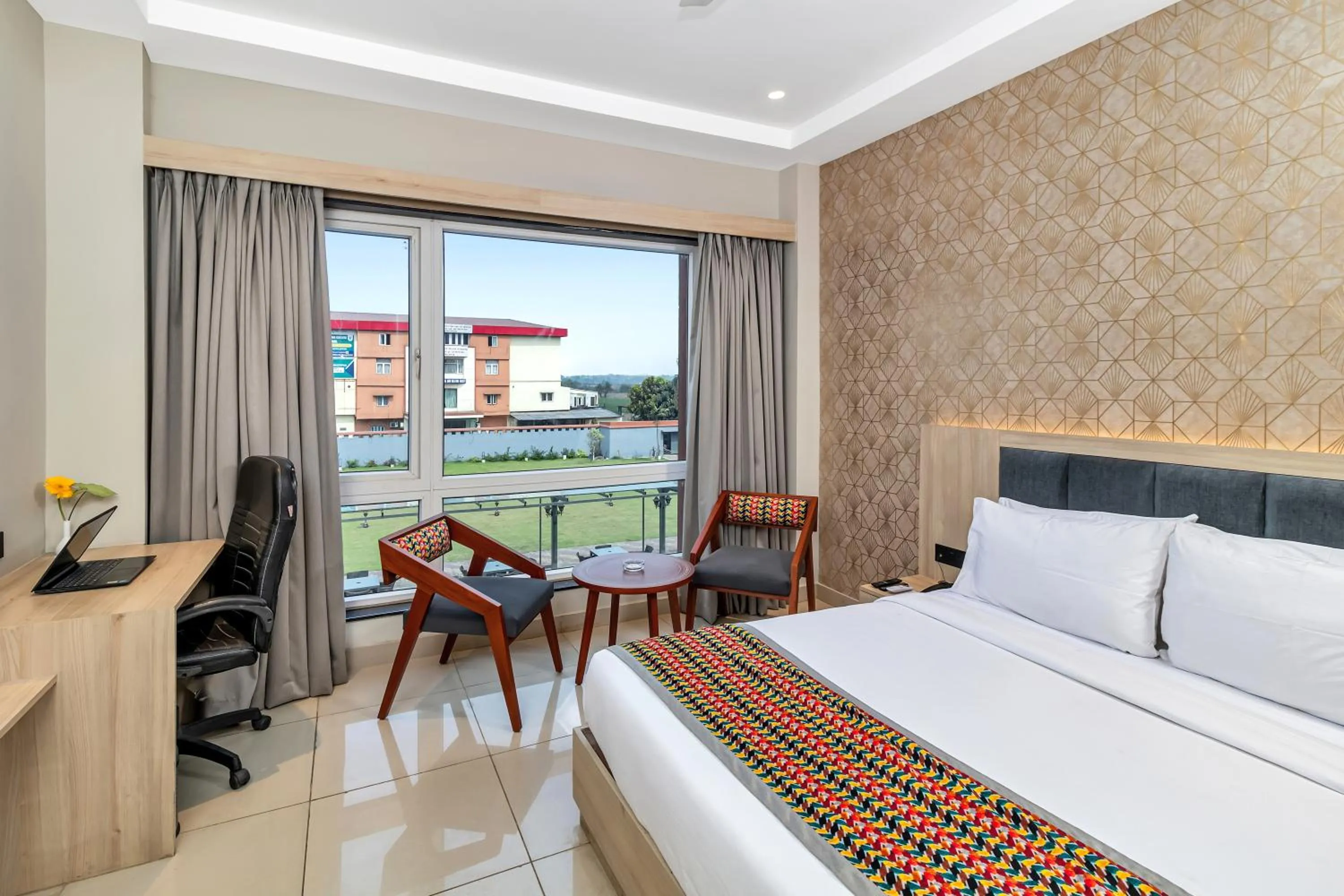 Living room, Bed in The Citi Residenci Hotel, Banskopa