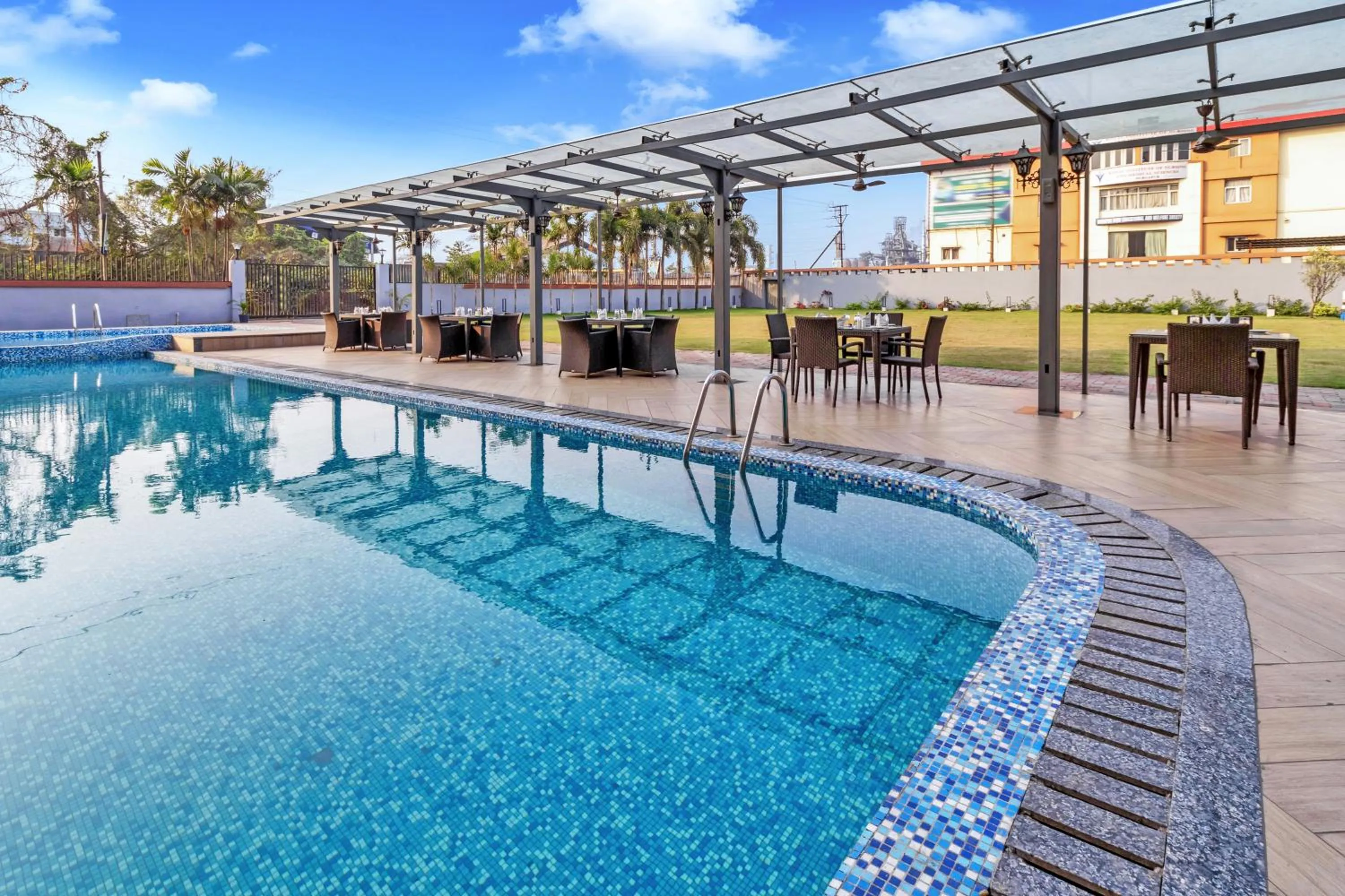 Pool view in The Citi Residenci Hotel, Banskopa