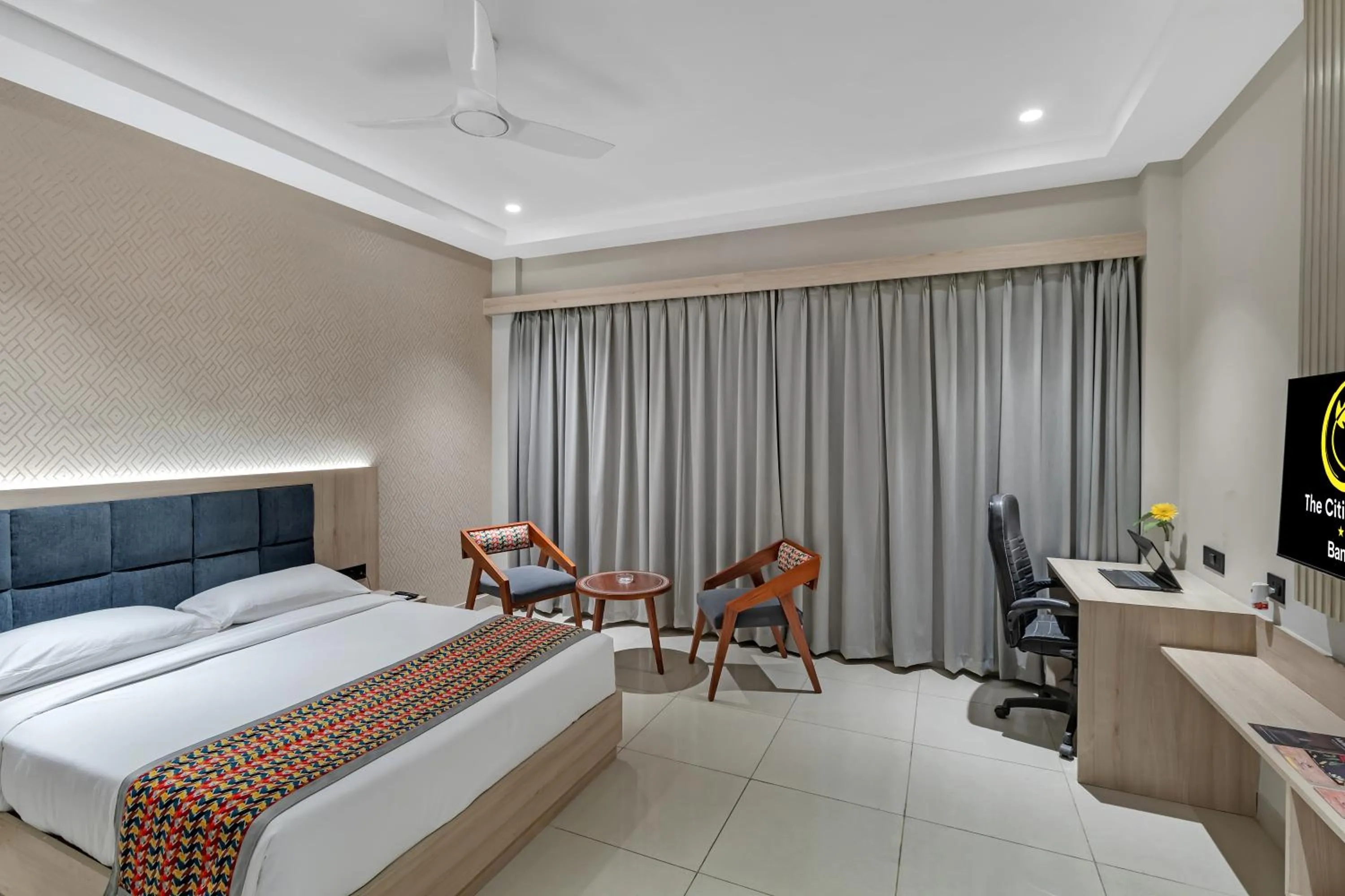 Bed in The Citi Residenci Hotel, Banskopa