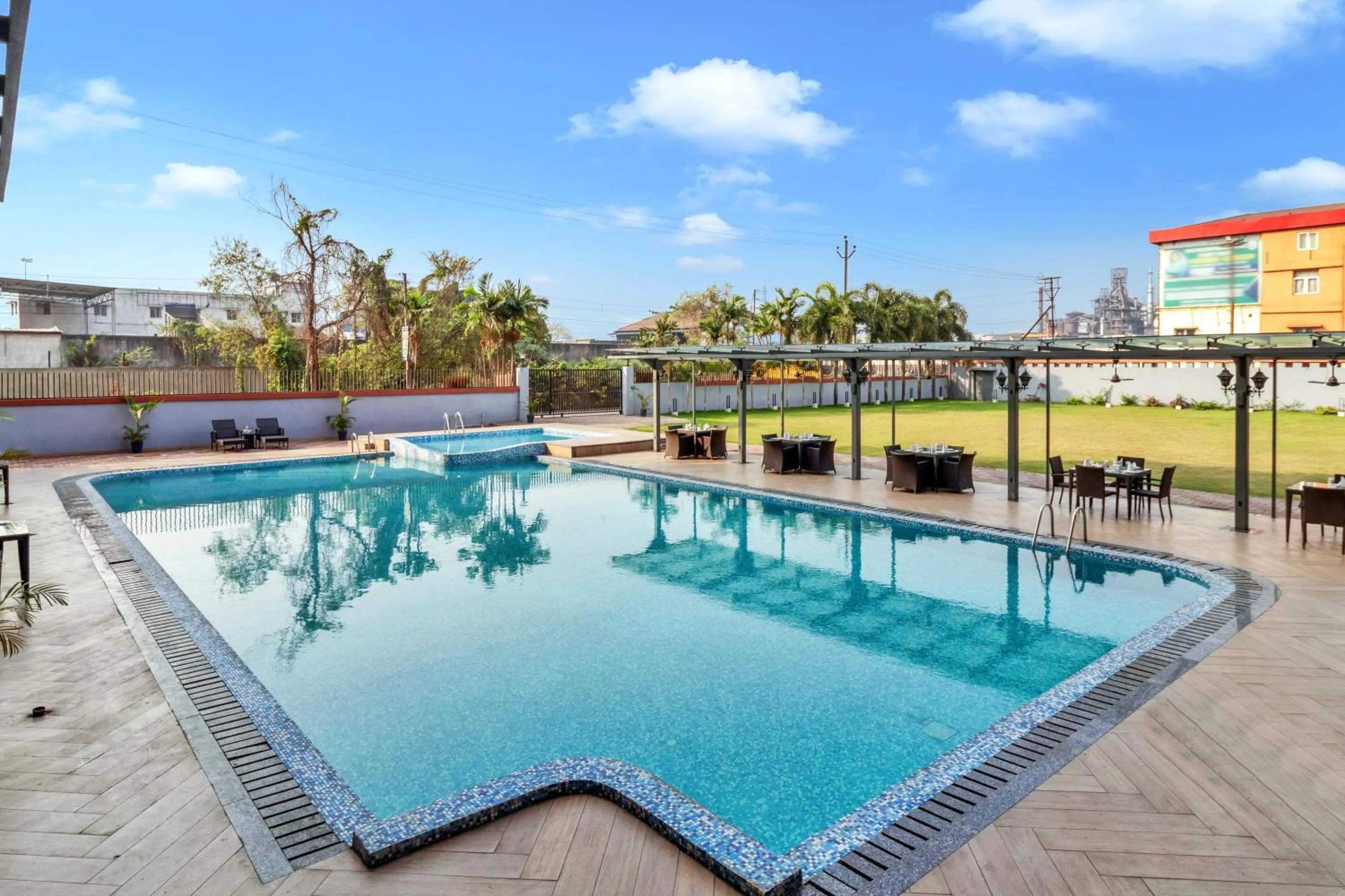 Swimming pool in The Citi Residenci Hotel, Banskopa