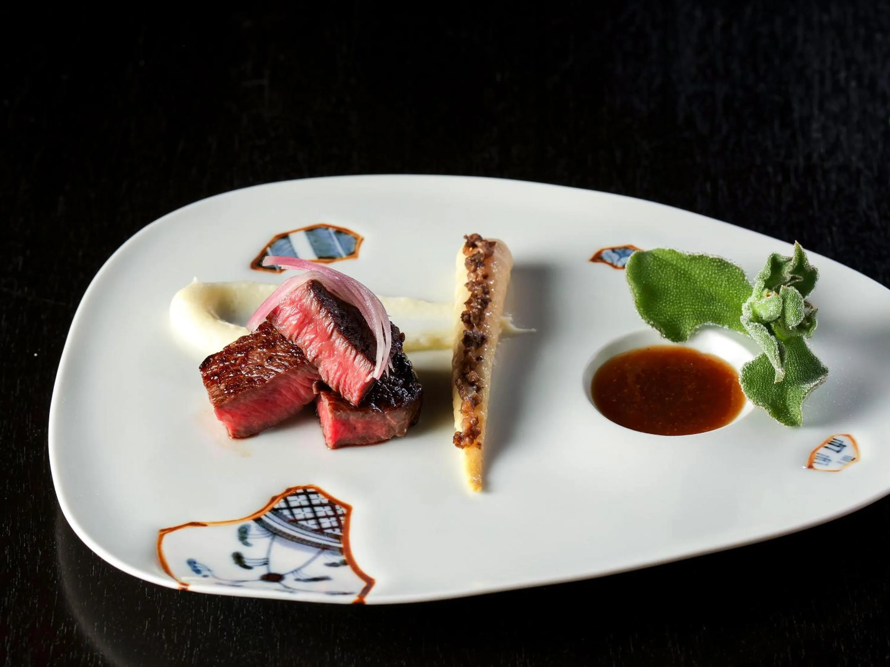 Food in Executive Suite SUIREI