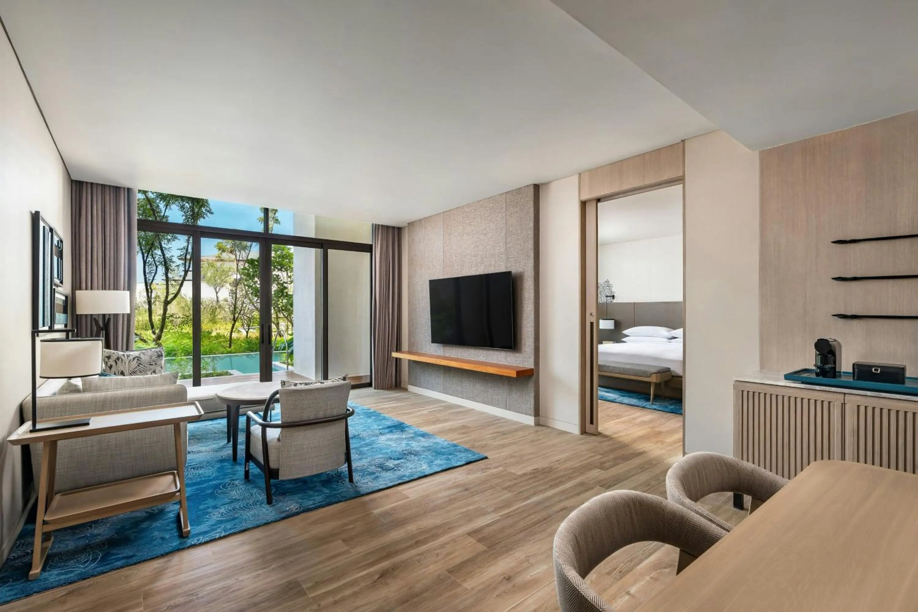 Swimming pool, Bed in Khao Lak Marriott Beach Resort & Spa