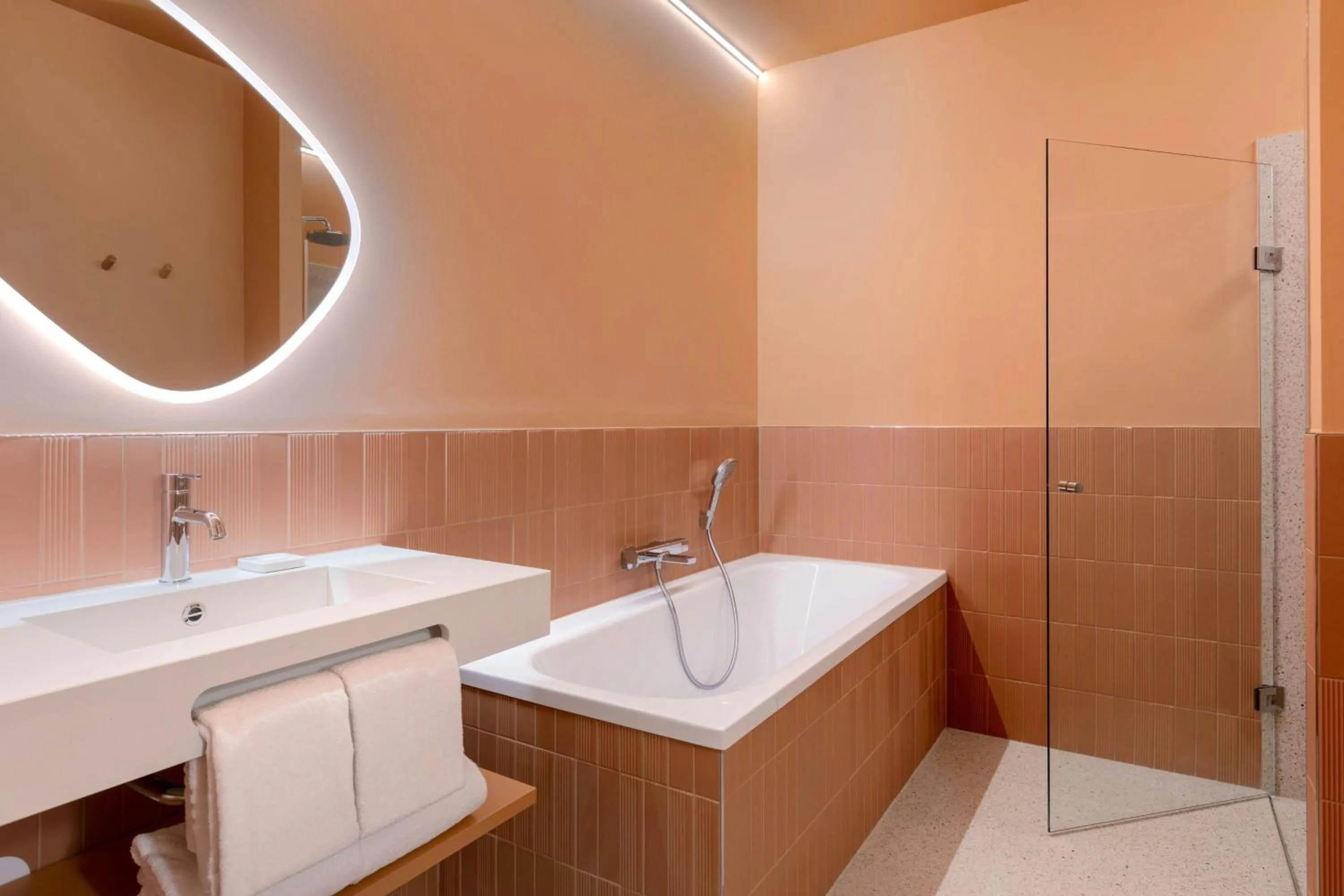 Bathroom in The Rebyl, Nijmegen, a Tribute Portfolio Hotel