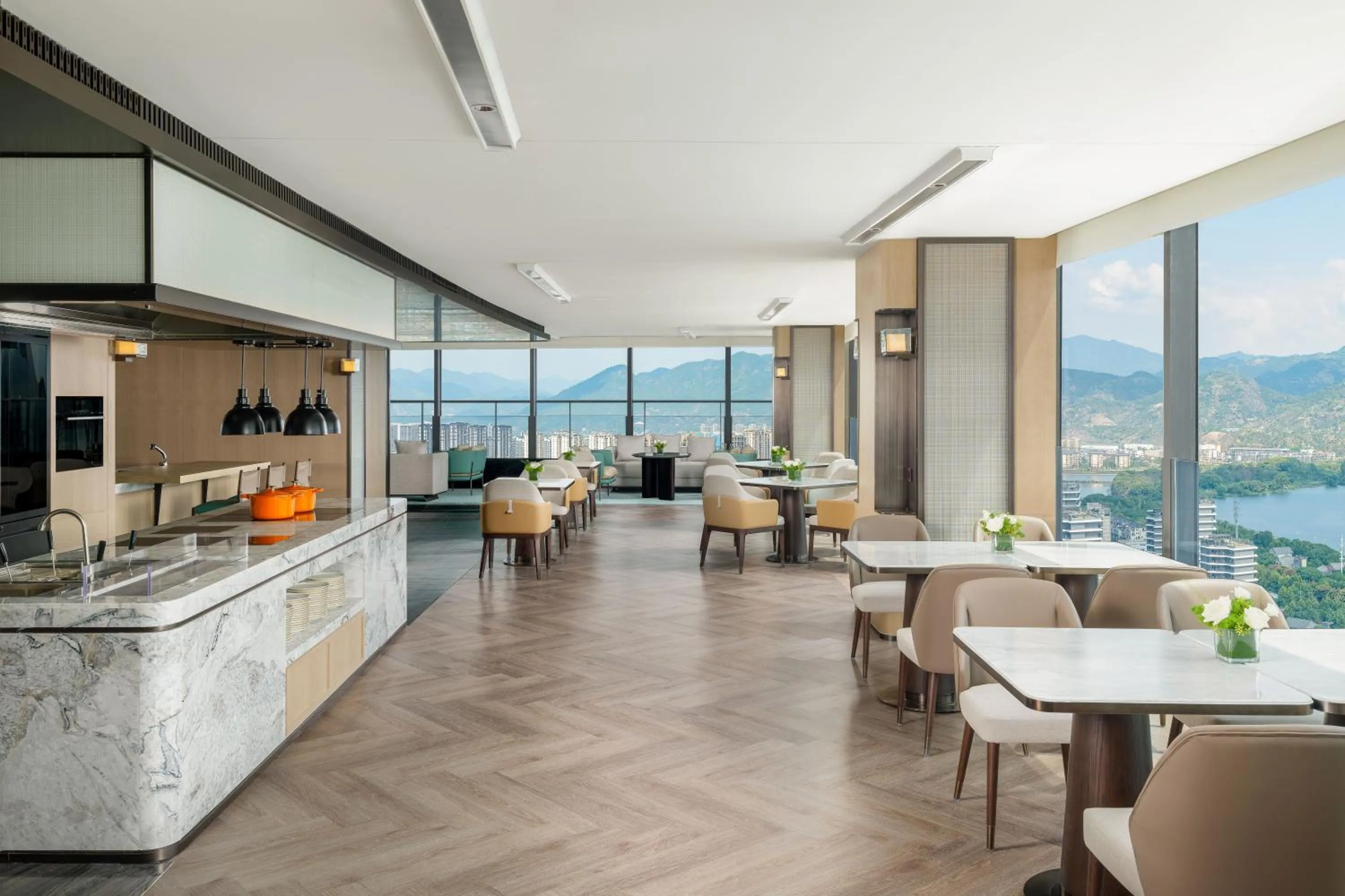 Restaurant/places to eat in Lishui Marriott Hotel