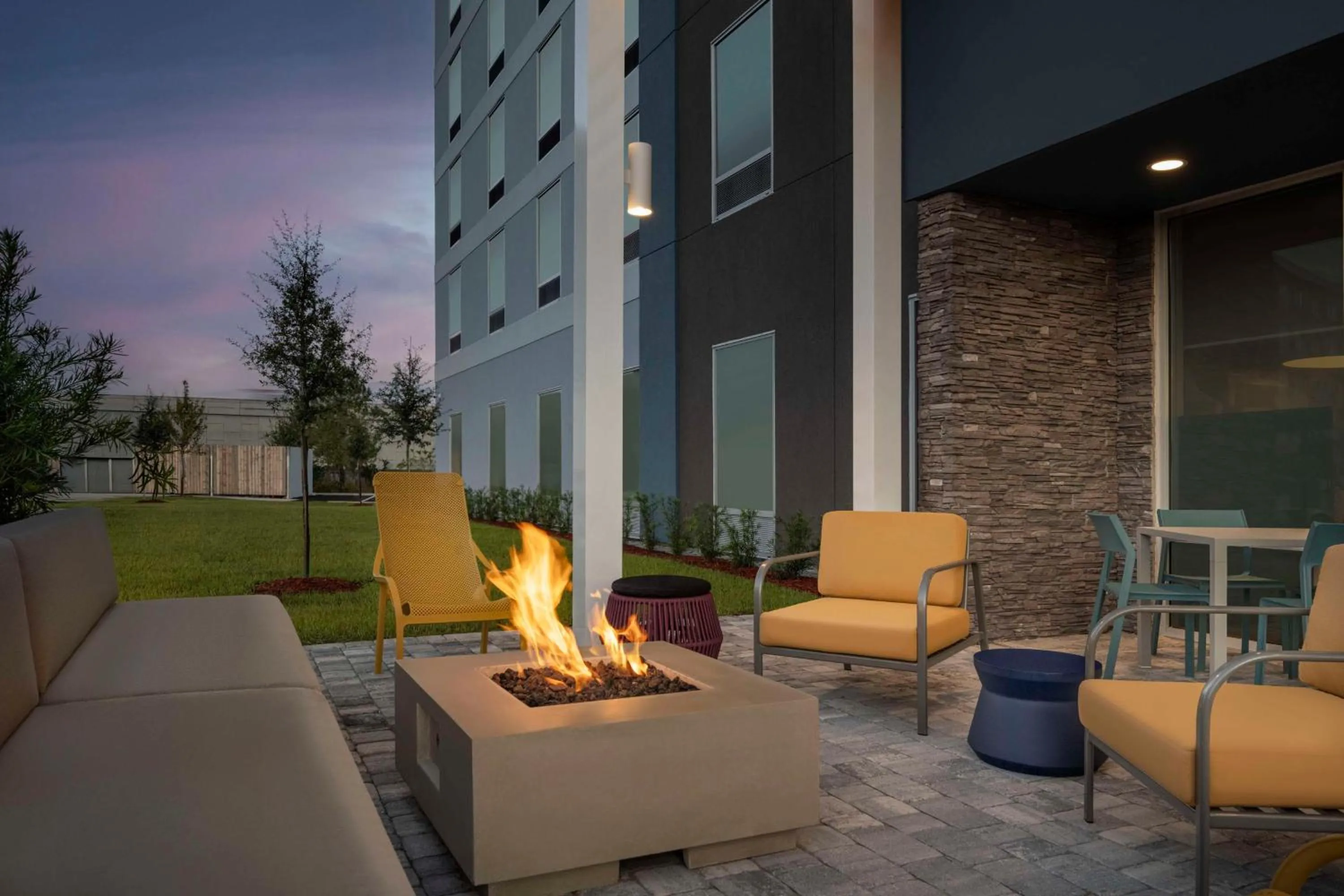 Patio in Home2 Suites By Hilton Sanford Orlando North