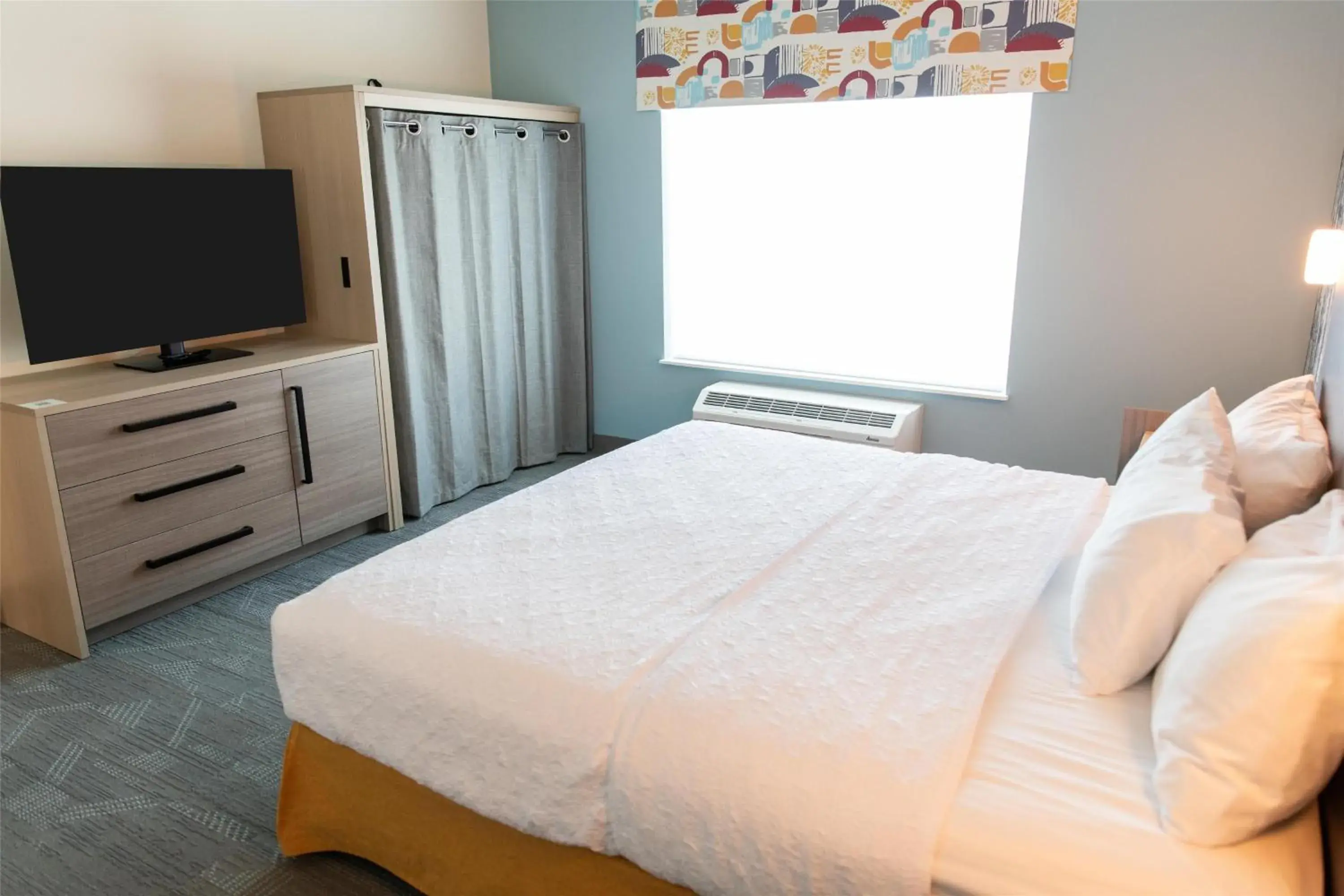 Bed in Home2 Suites By Hilton Effingham Bed in Home2 Suites By Hilton Effingham