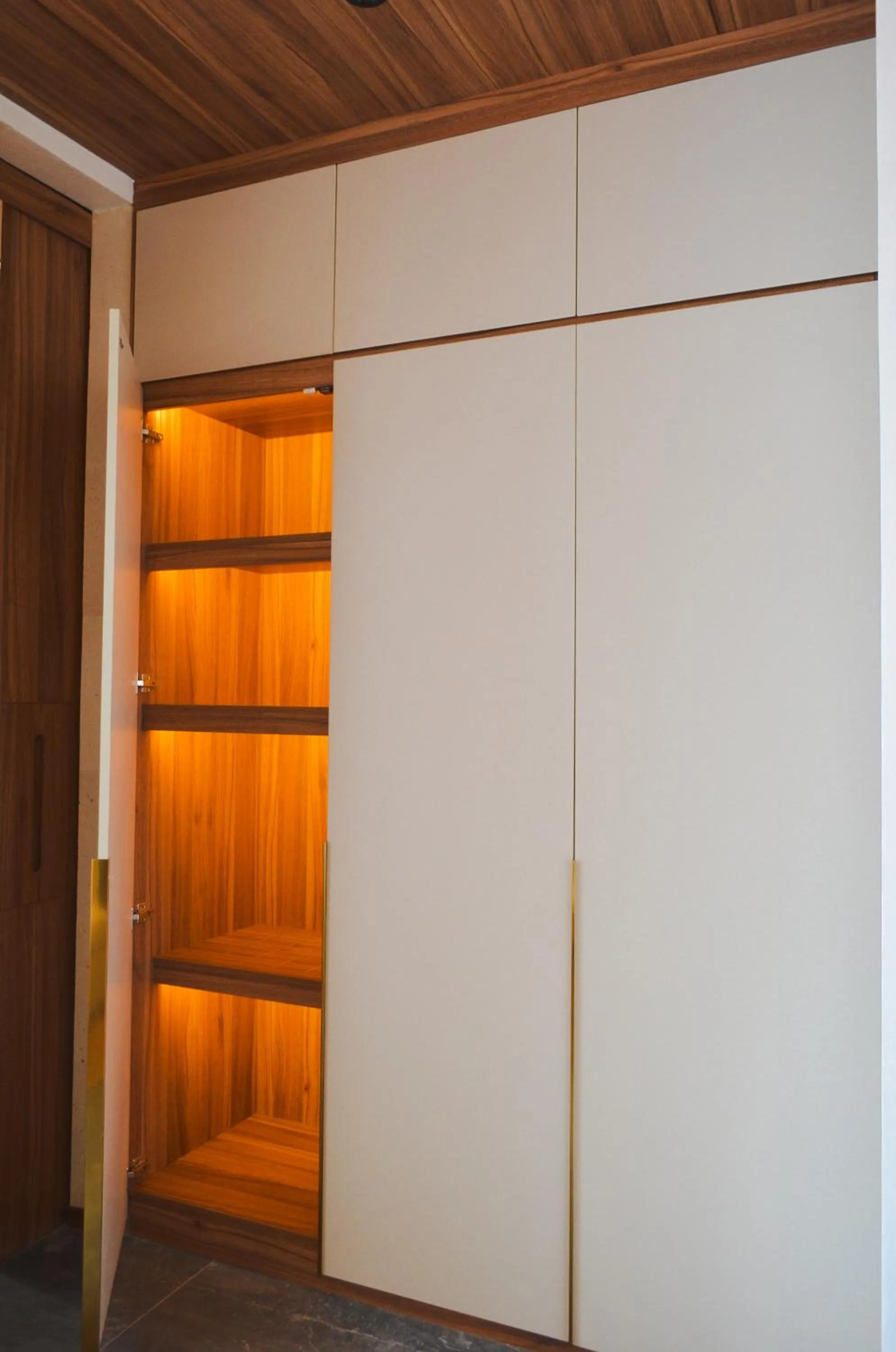 wardrobe in KammOra Living and Villas