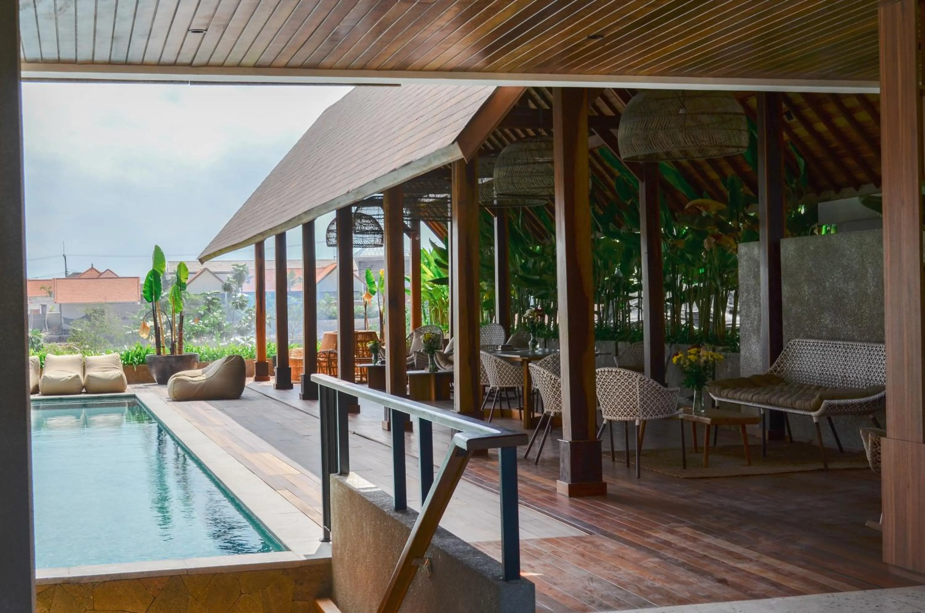 Swimming pool in KammOra Living and Villas