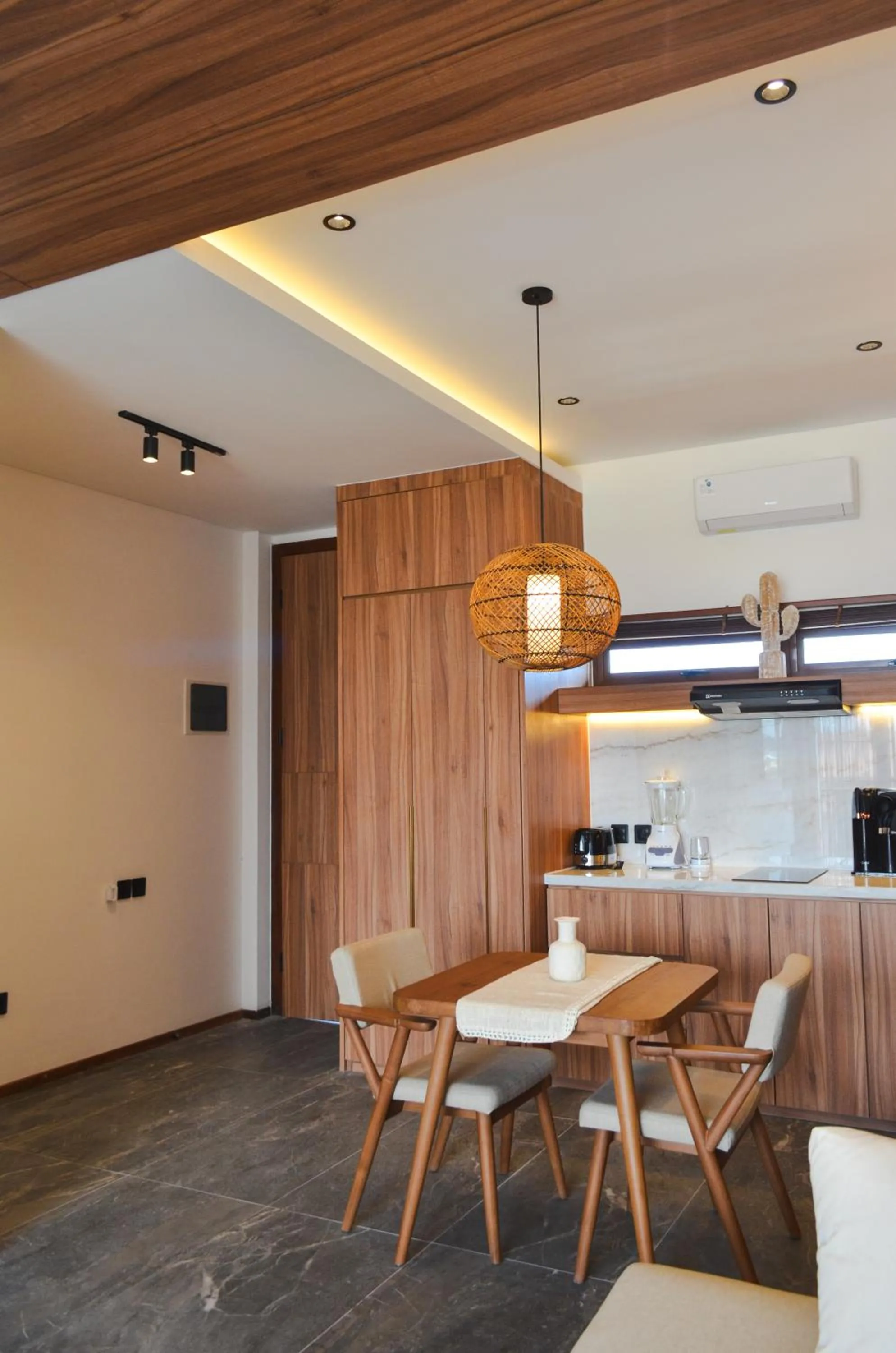 Kitchen or kitchenette in KammOra Living and Villas