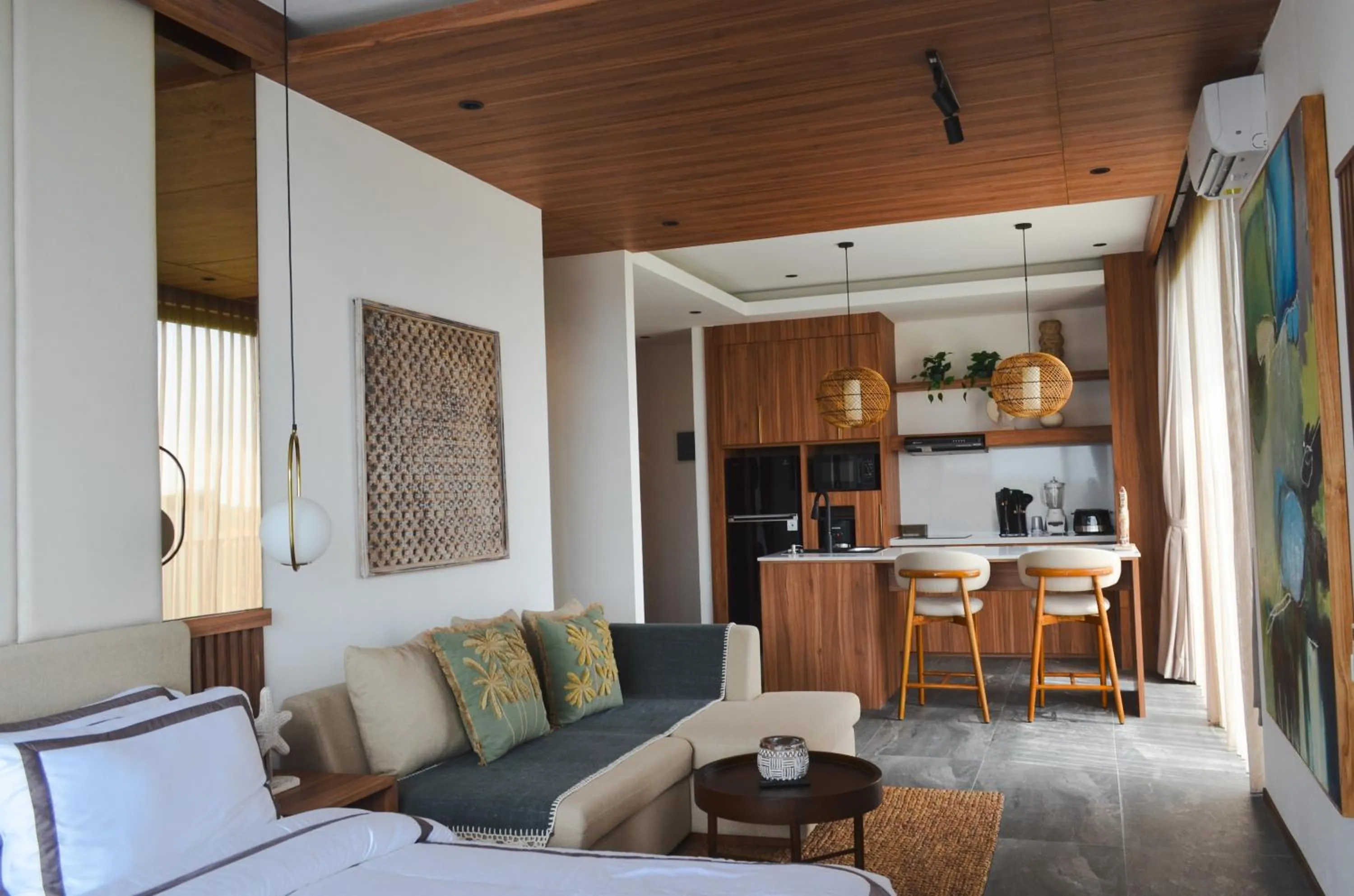 KammOra Living and Villas