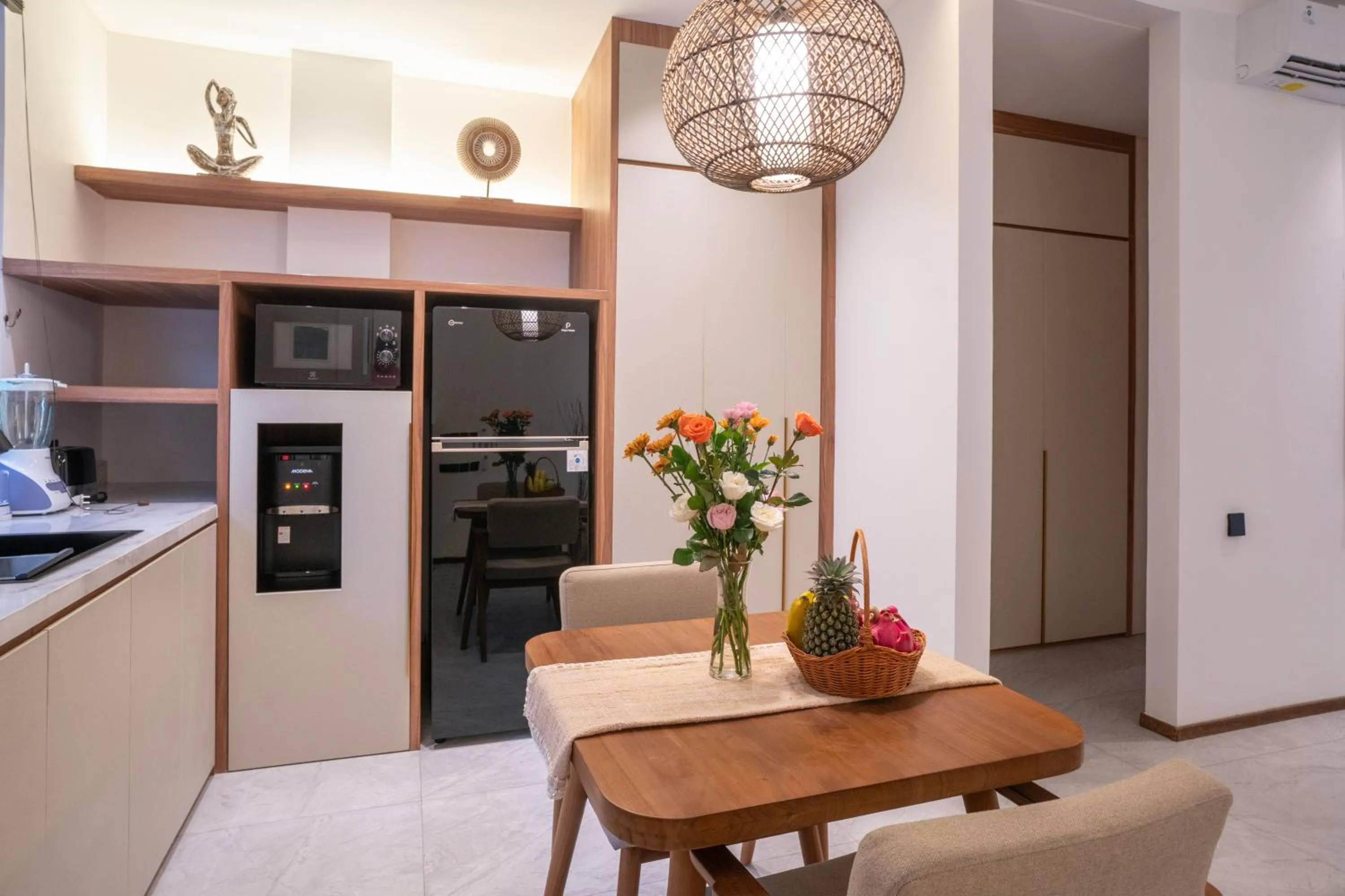 Kitchen or kitchenette in KammOra Living and Villas