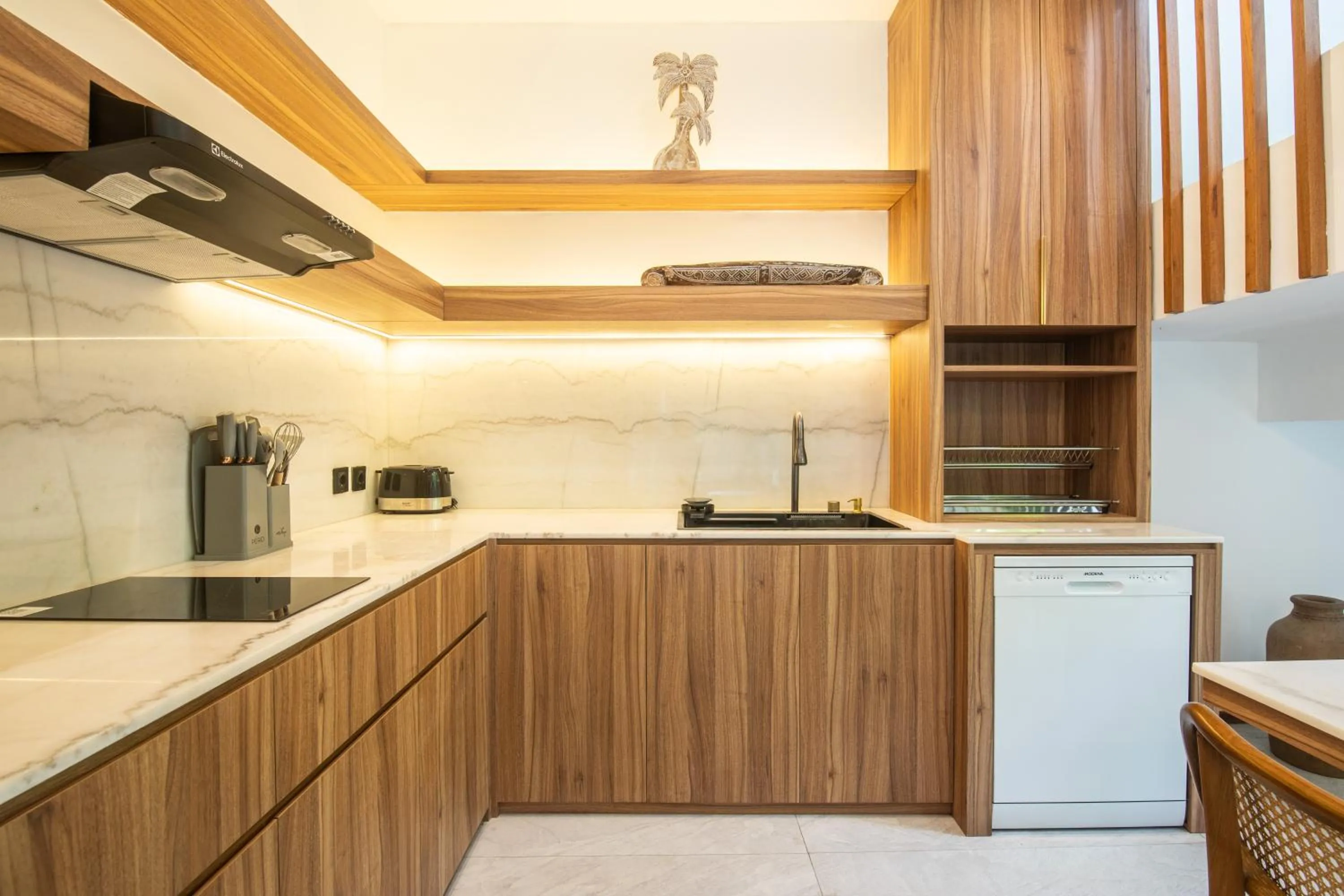 Kitchen or kitchenette in KammOra Living and Villas