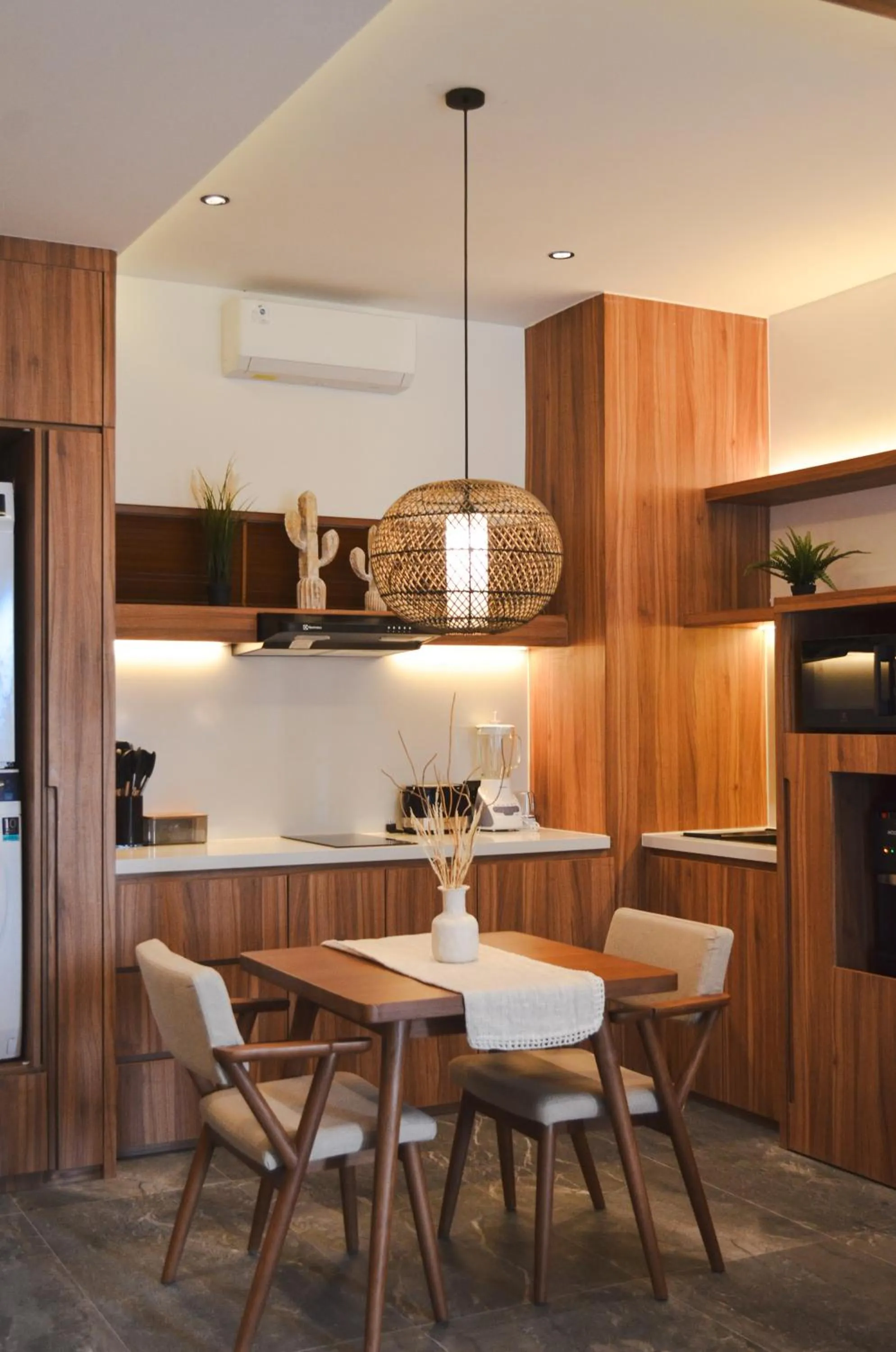 Kitchen or kitchenette in KammOra Living and Villas