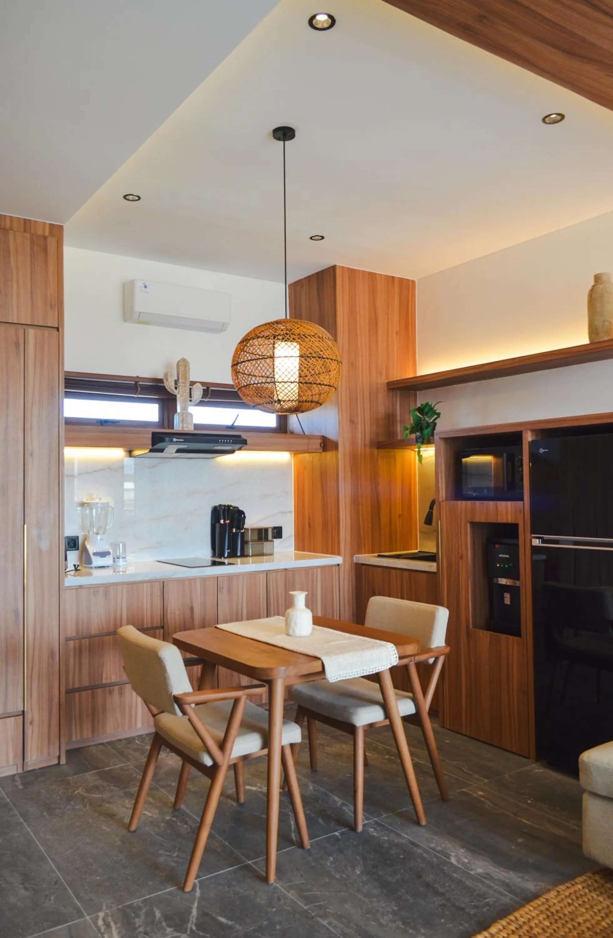 Kitchen or kitchenette in KammOra Living and Villas