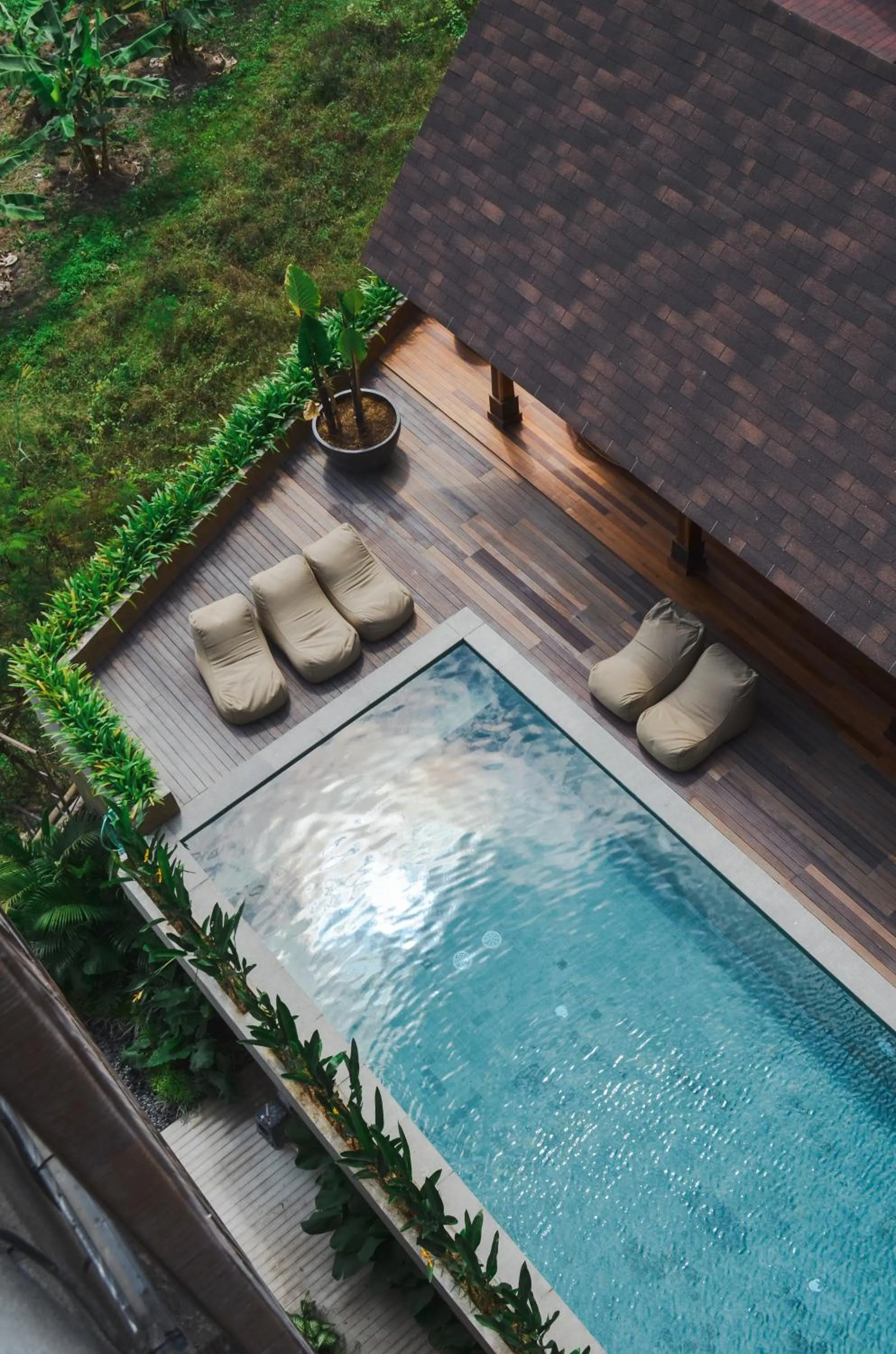 Swimming pool in KammOra Living and Villas