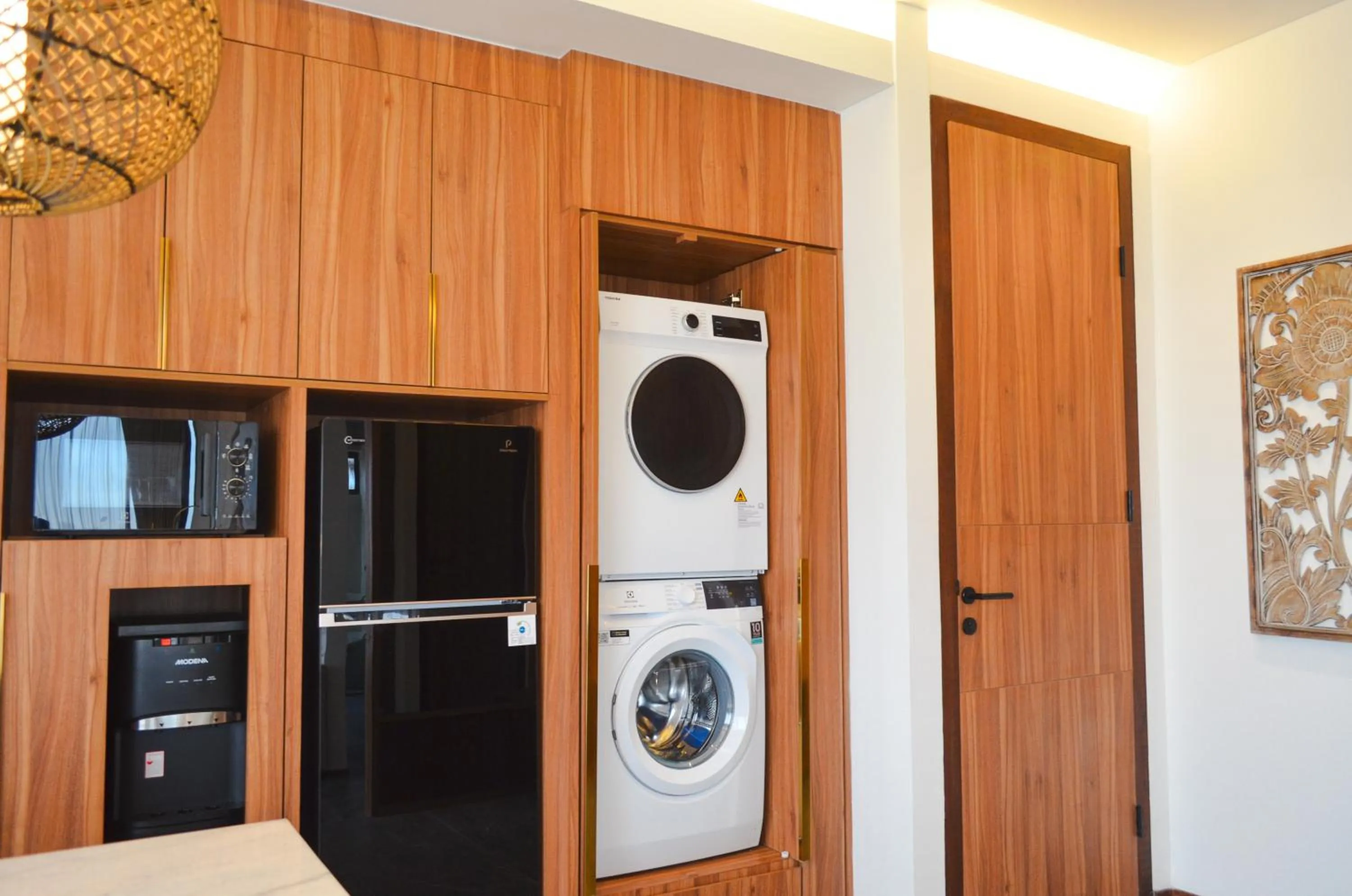 Kitchen or kitchenette in KammOra Living and Villas