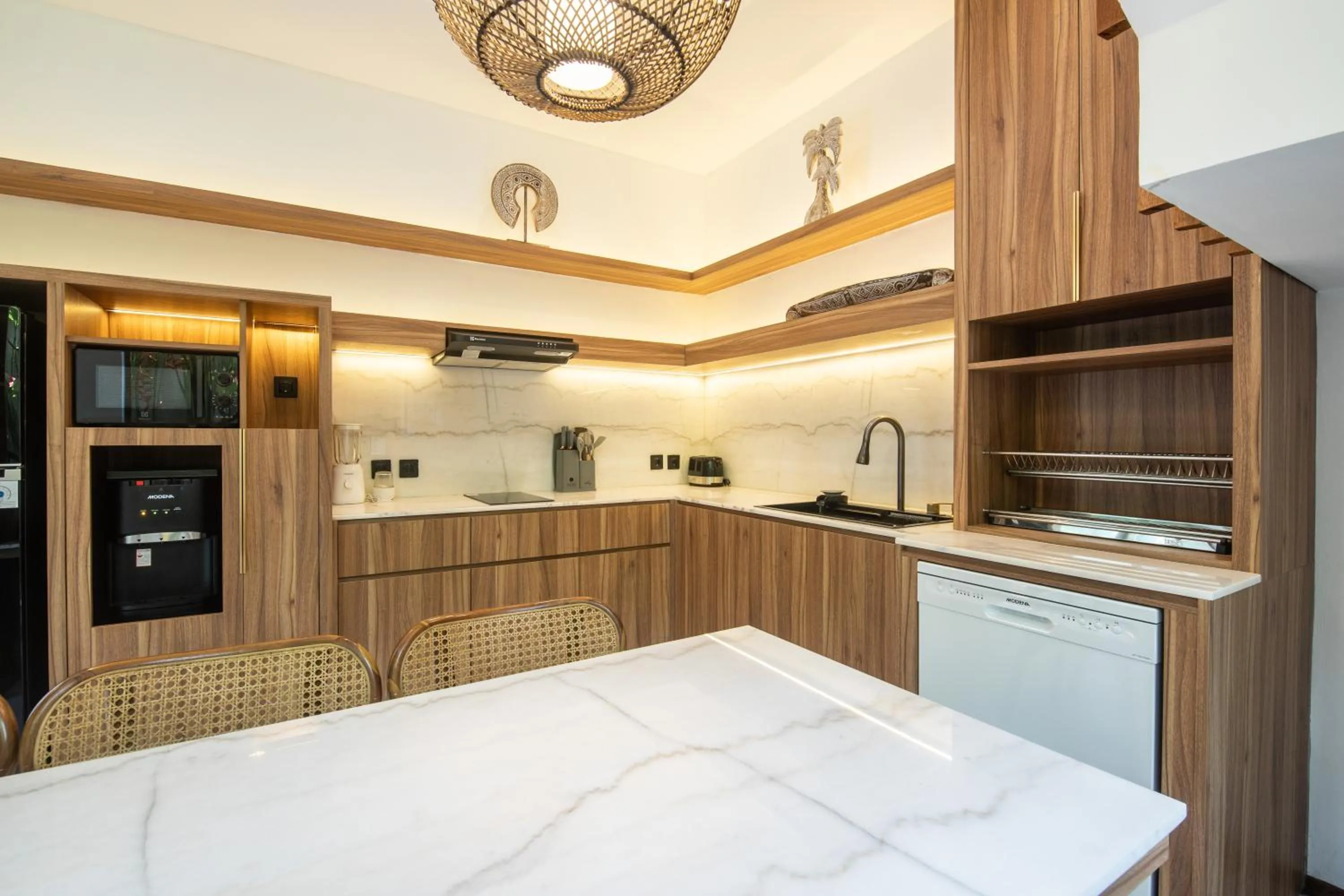 Kitchen or kitchenette, Bed in KammOra Living and Villas