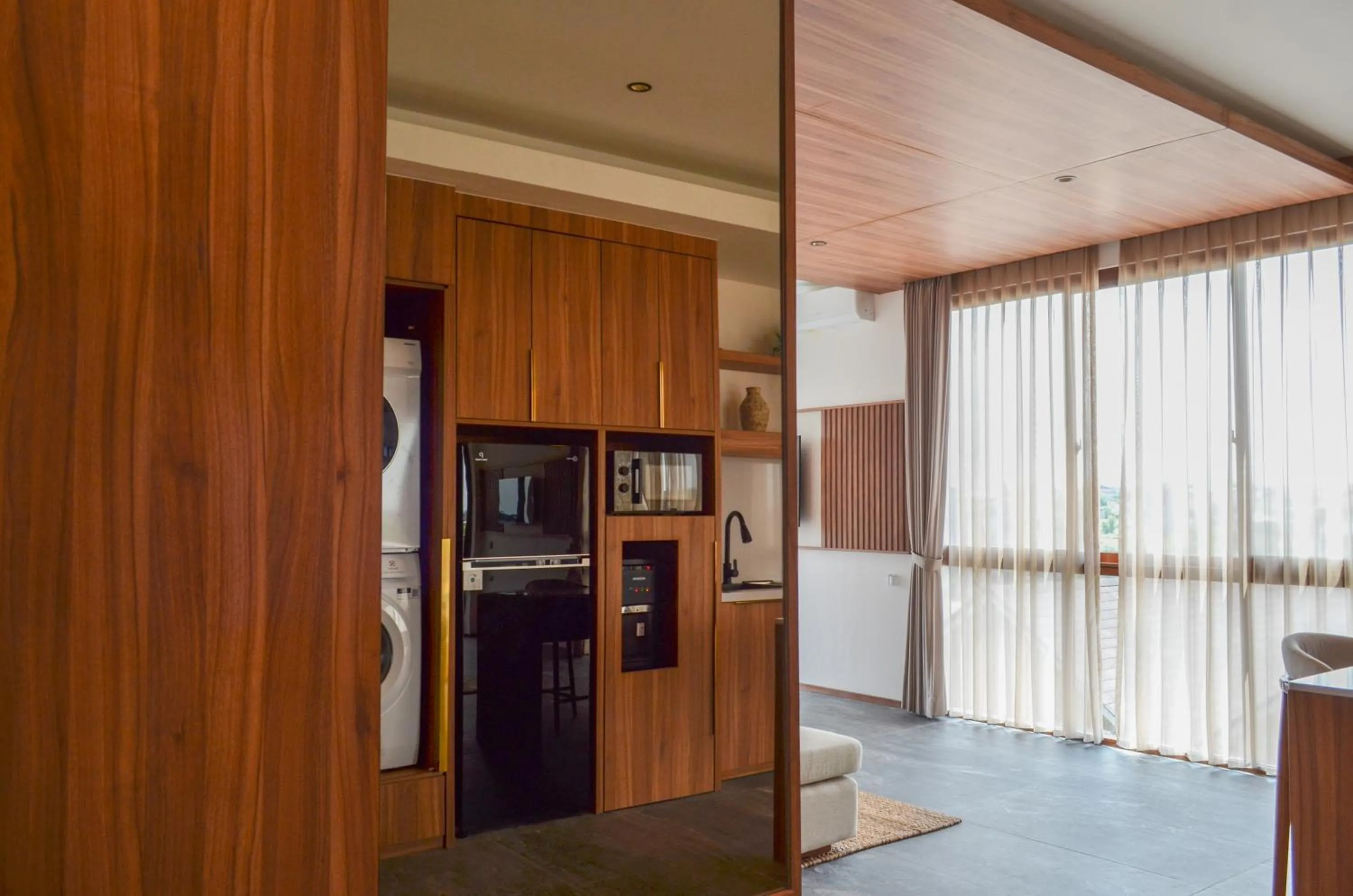Kitchen or kitchenette in KammOra Living and Villas