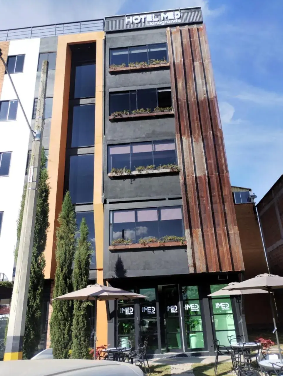 Property building in Hotel Med Llanogrande Property building in Hotel Med Llanogrande