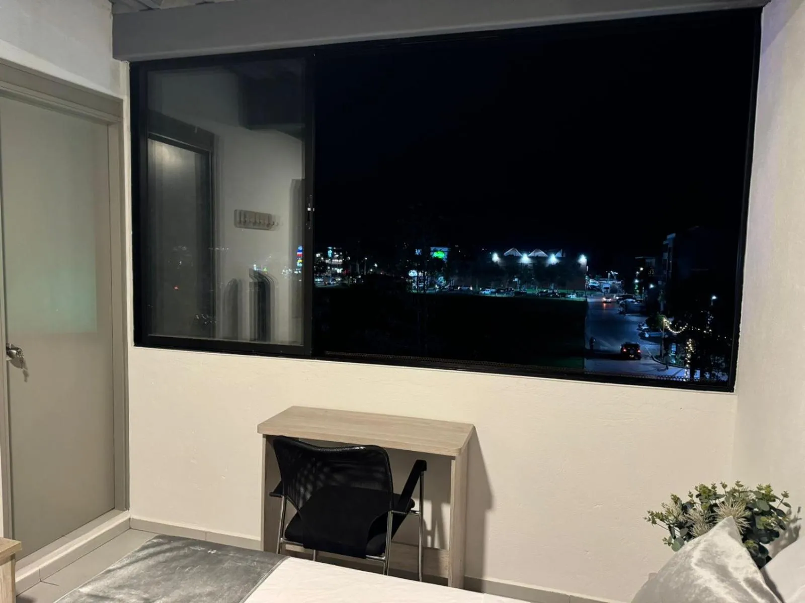 Night in Hotel Med Llanogrande