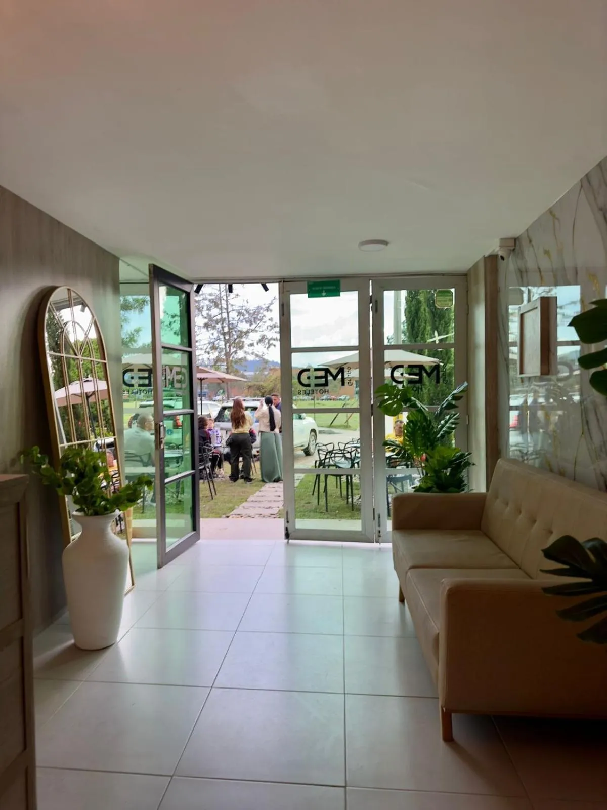 Garden view in Hotel Med Llanogrande