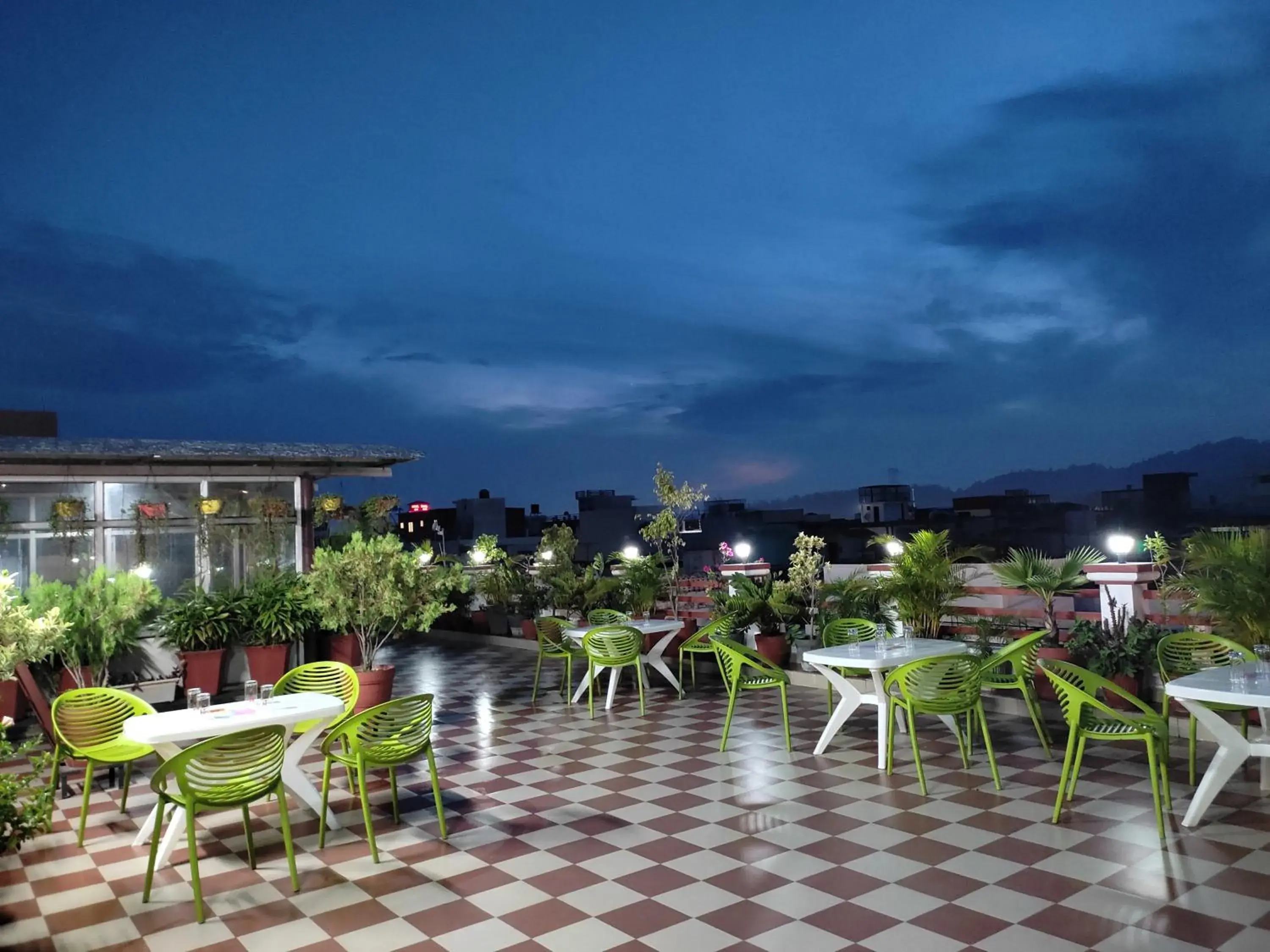 Restaurant/places to eat in Hotel Krishna Ji Restaurant/places to eat in Hotel Krishna Ji