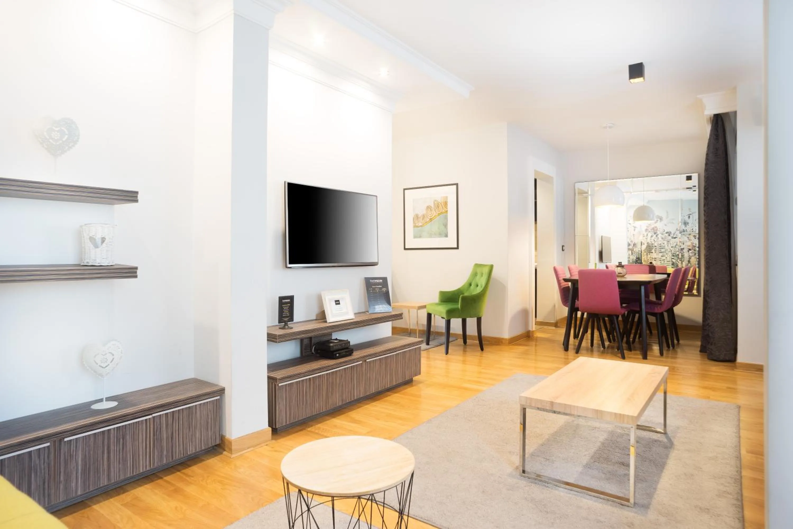 TV and multimedia in Feel Belgrade Apartments