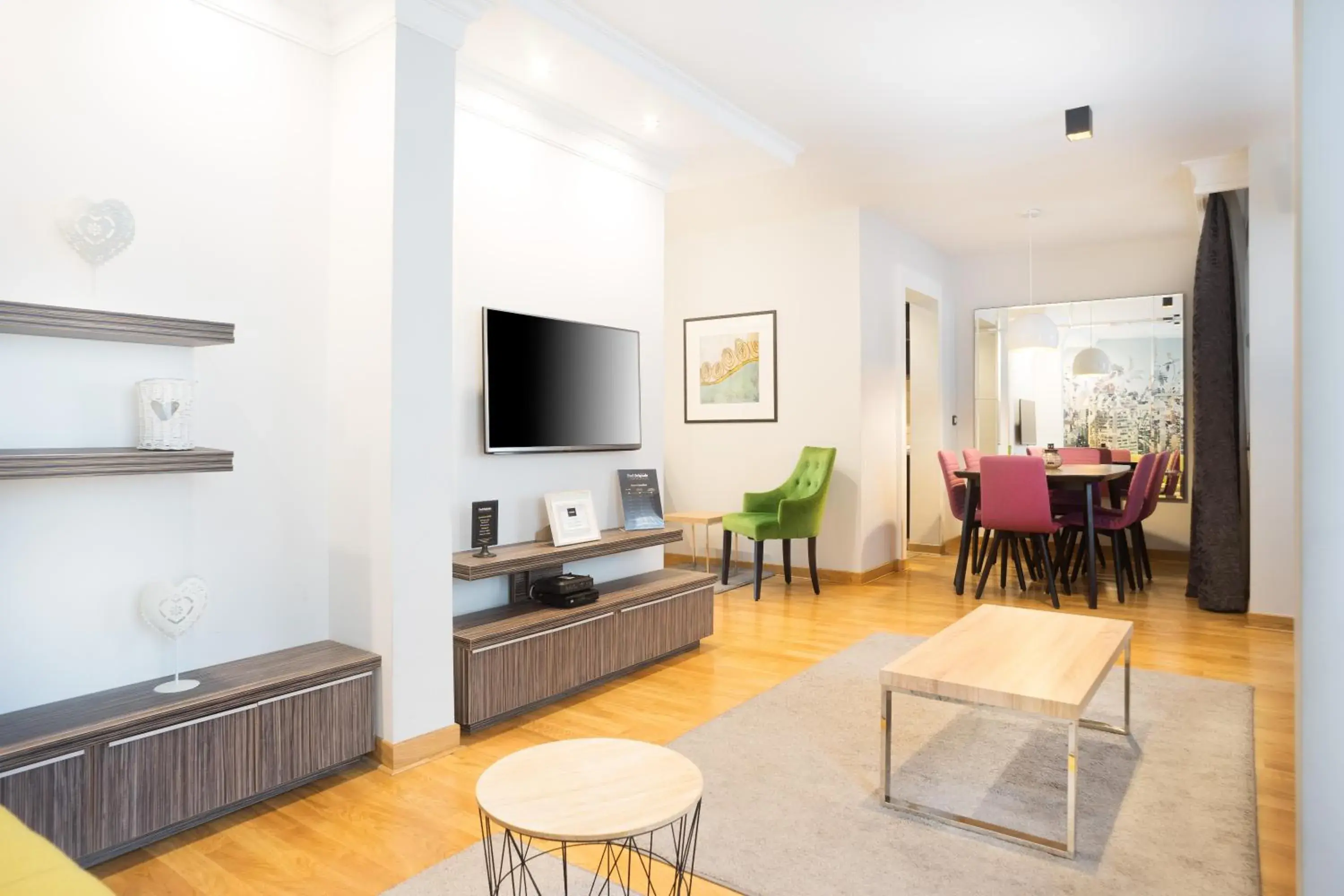 Three-Bedroom Apartment with Terrace in Feel Belgrade Apartments Three-Bedroom Apartment with Terrace in Feel Belgrade Apartments