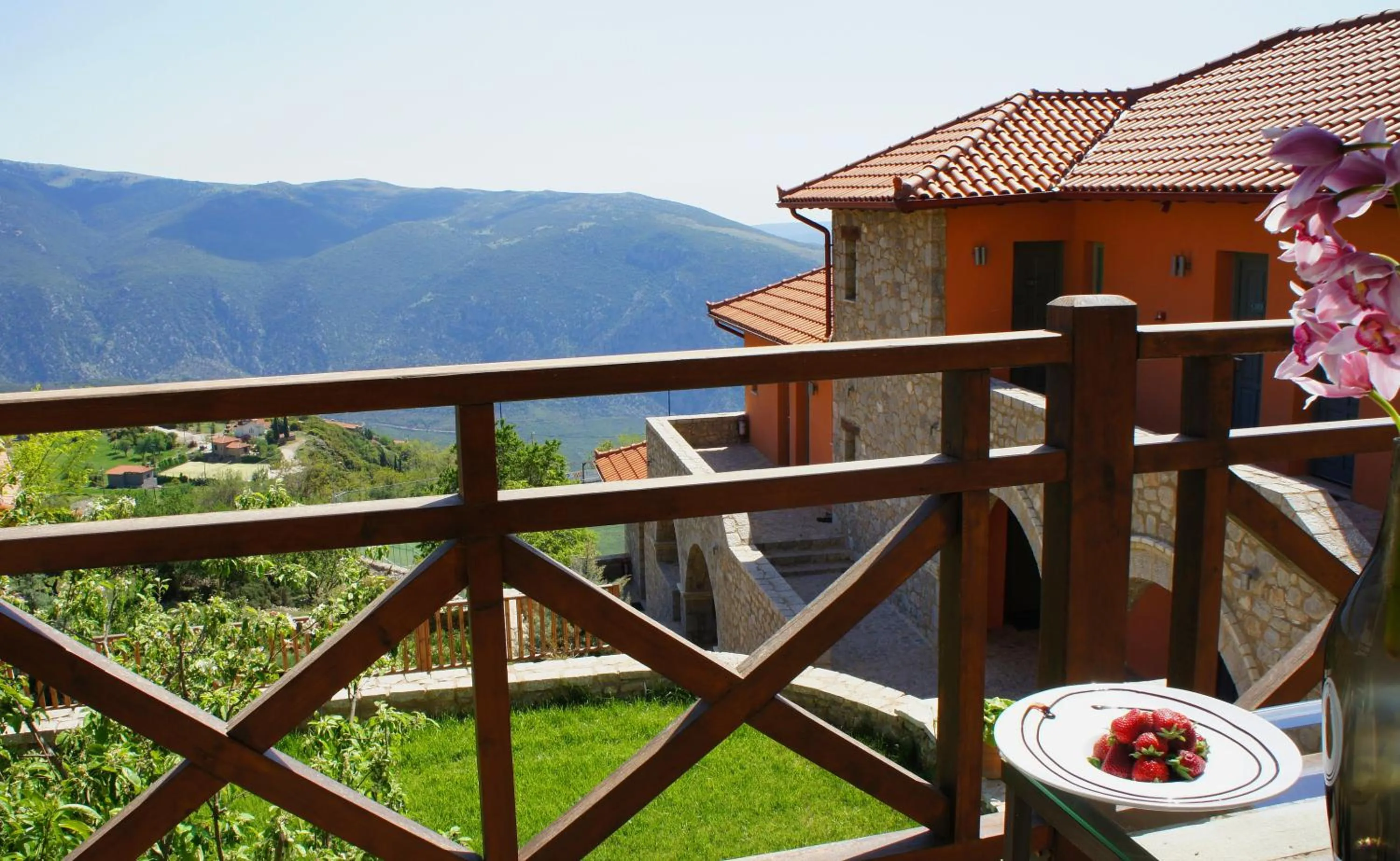Facade/entrance in Aegli Arachova